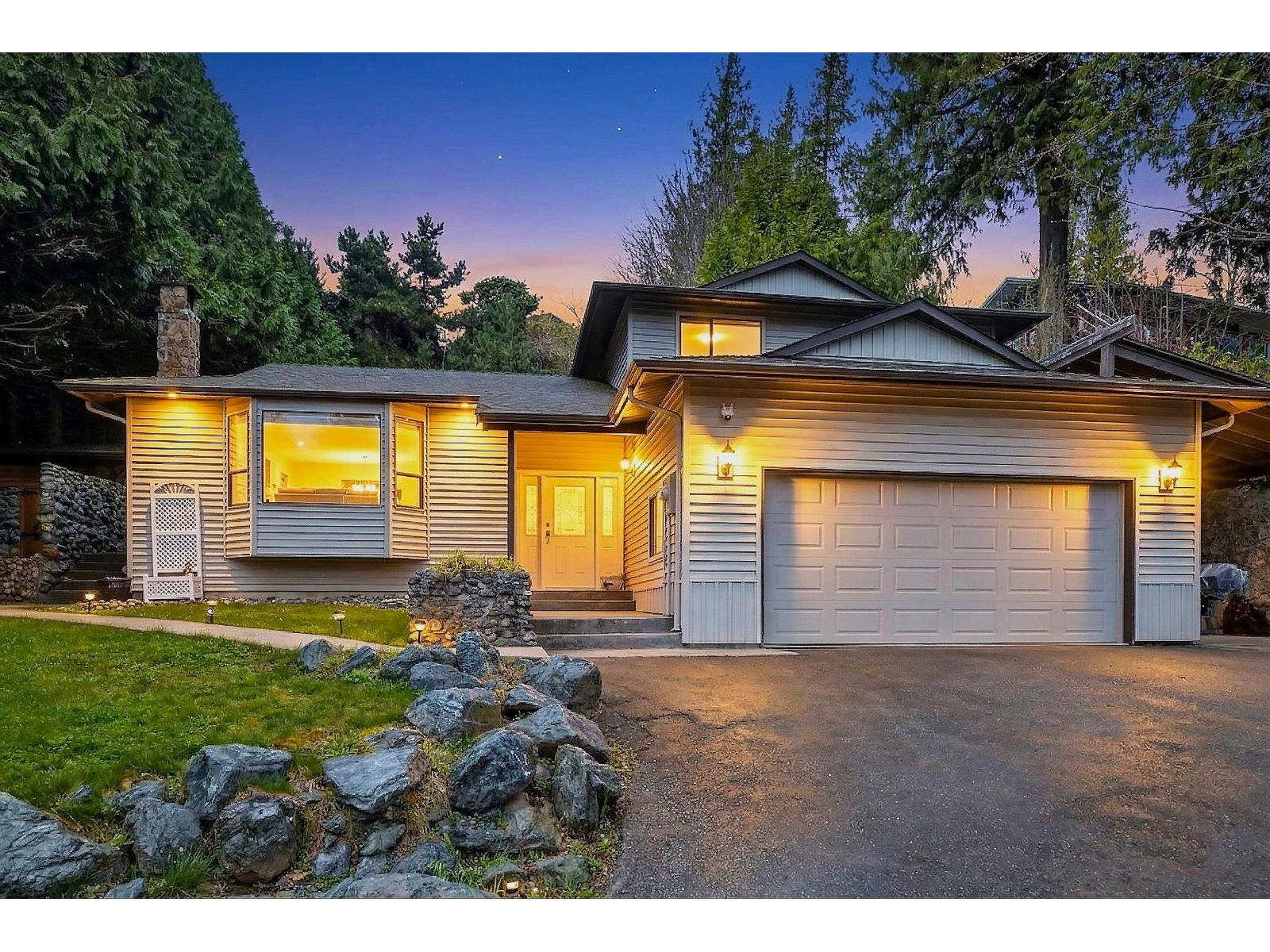 10055 KENSWOOD DRIVE|Little Moun Chilliwack British Columbia Canada Sale residential Nadine Brunelle Pathway Executives Realty Inc.