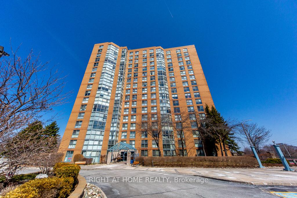 301 - 90 Dale Avenue Toronto Ontario Canada Sale residential Charles Dow Right at Home Realty, Brokerage*
