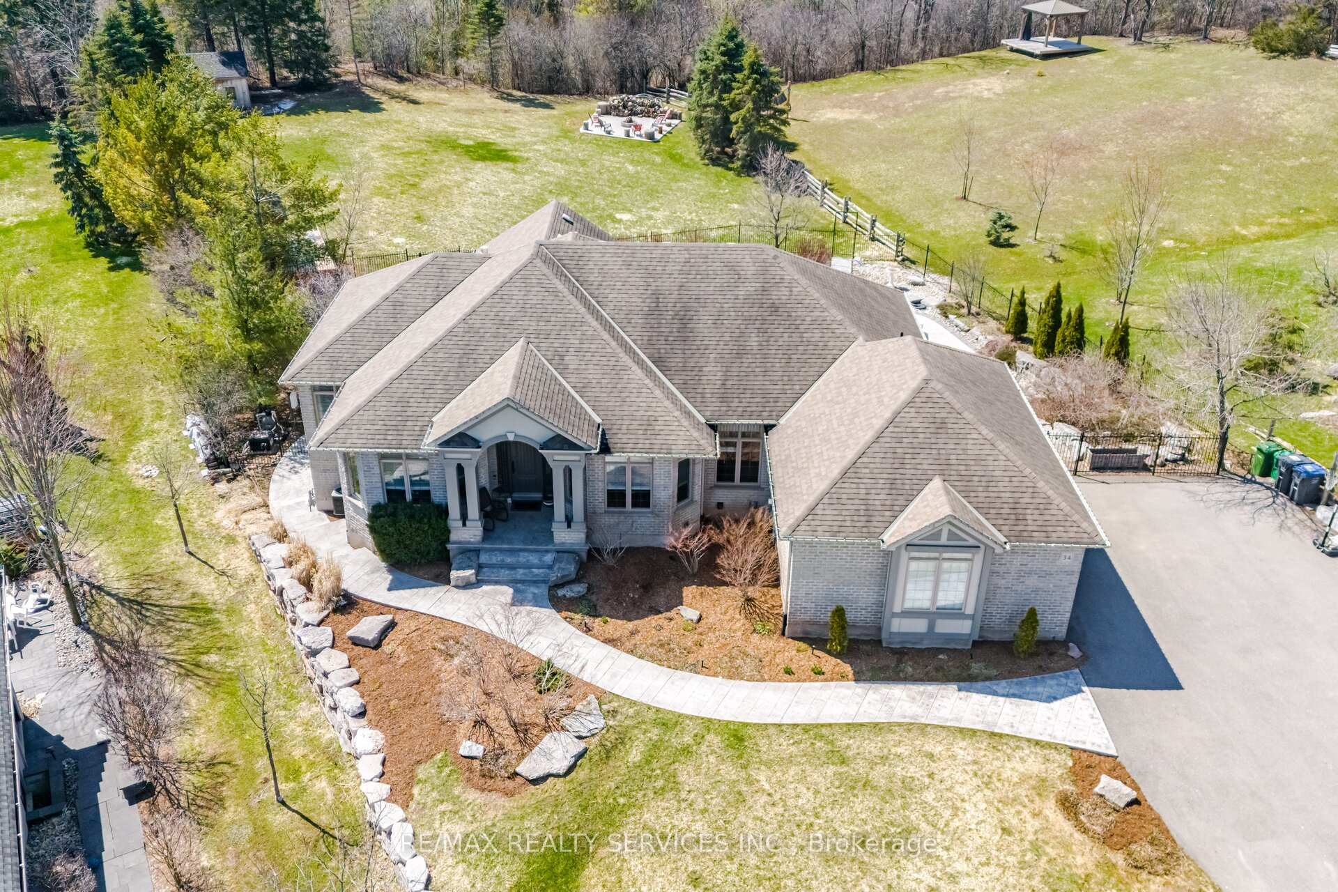 34 Isabella Street Caledon Ontario Canada Sale residential Raj Sharma RE/MAX Realty Services Inc., Brokerage*