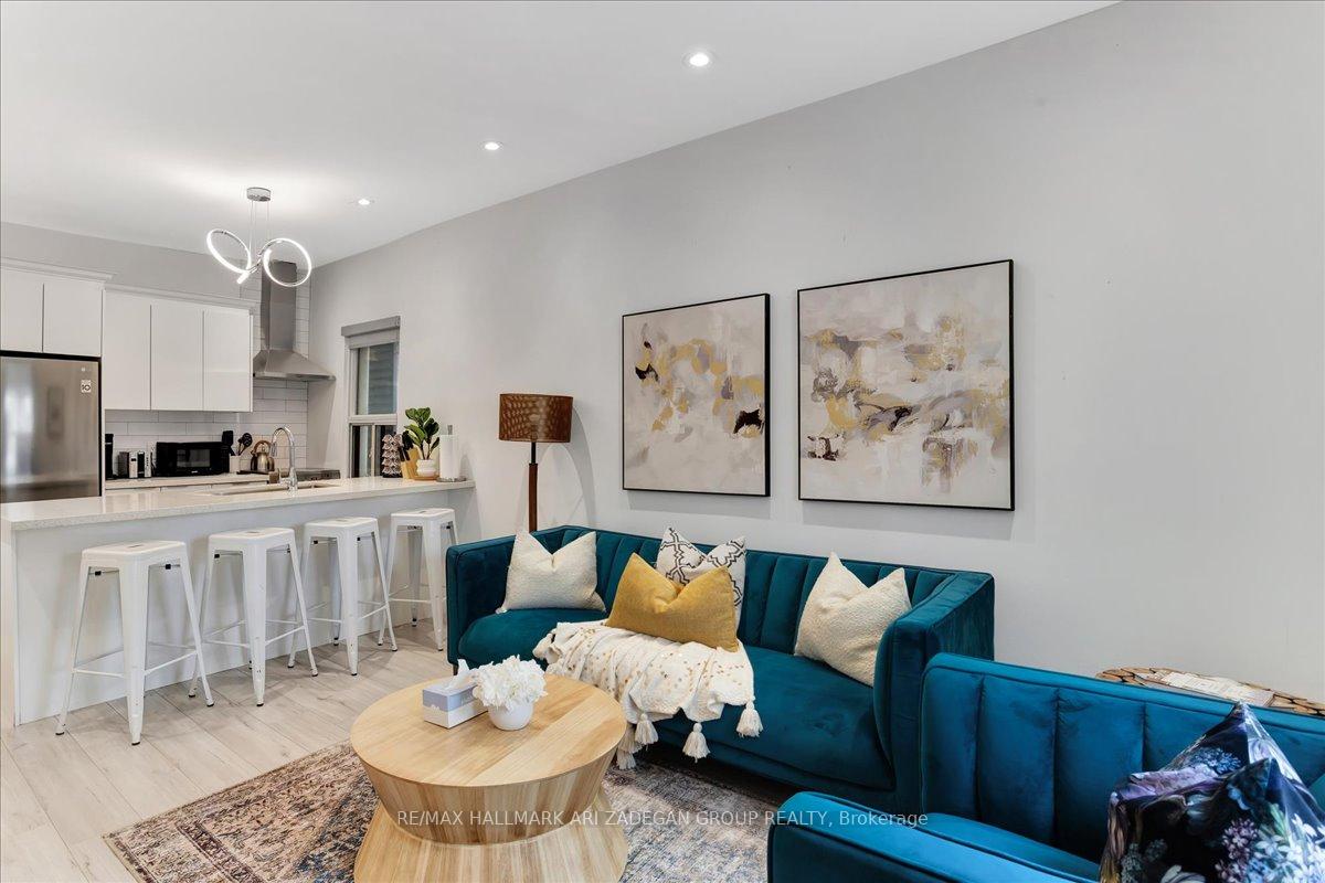 Main Fl - 138 Booth Avenue Toronto Ontario Canada Rent residential   Bruce Murray - Real Estate Homeward, Brokerage