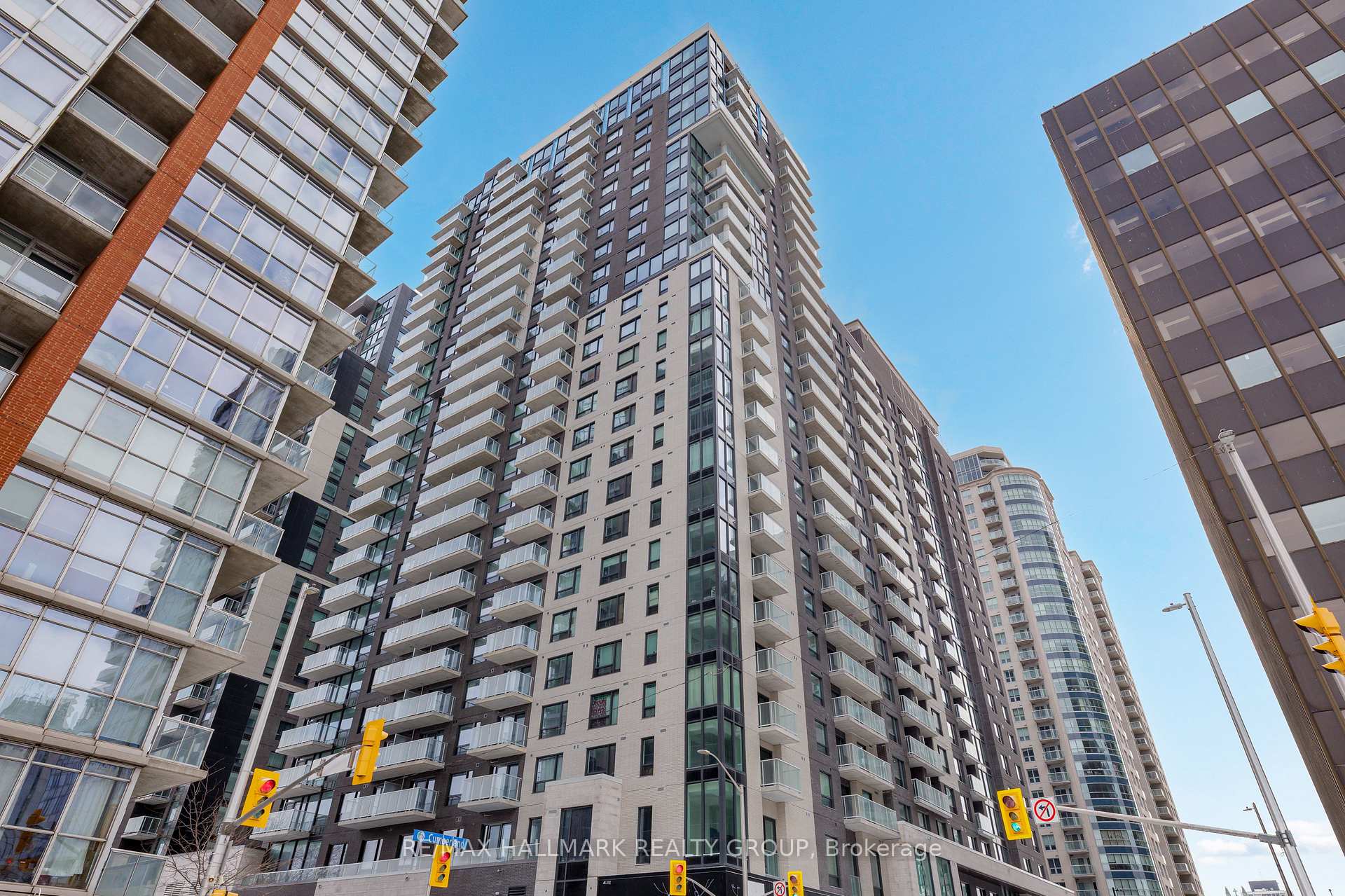 1703 - 180 George Street Ottawa Ontario Canada Sale residential Jason Clement ROYAL LEPAGE TEAM REALTY