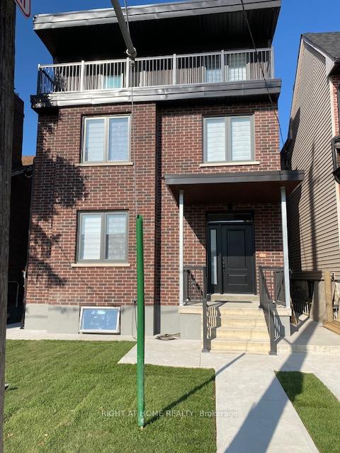 Apt 2 - 225 Mcroberts Avenue Toronto Ontario Canada Rent residential Ruth-Ann Shallow Right at Home Realty, Brokerage*
