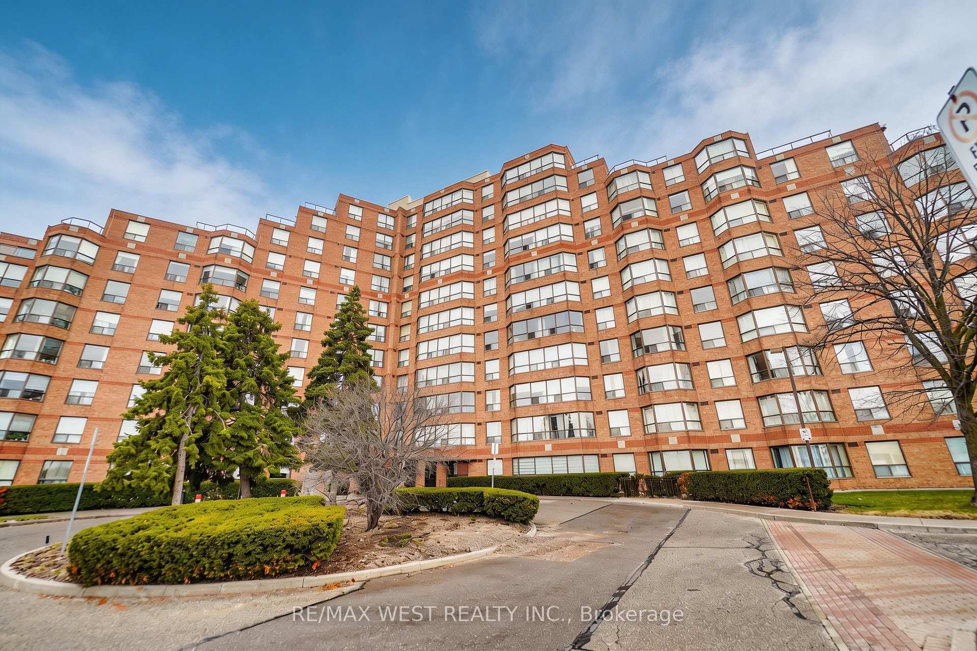 313 - 6 Humberline Drive Toronto Ontario Canada Sale residential   Metro-Wide Realty