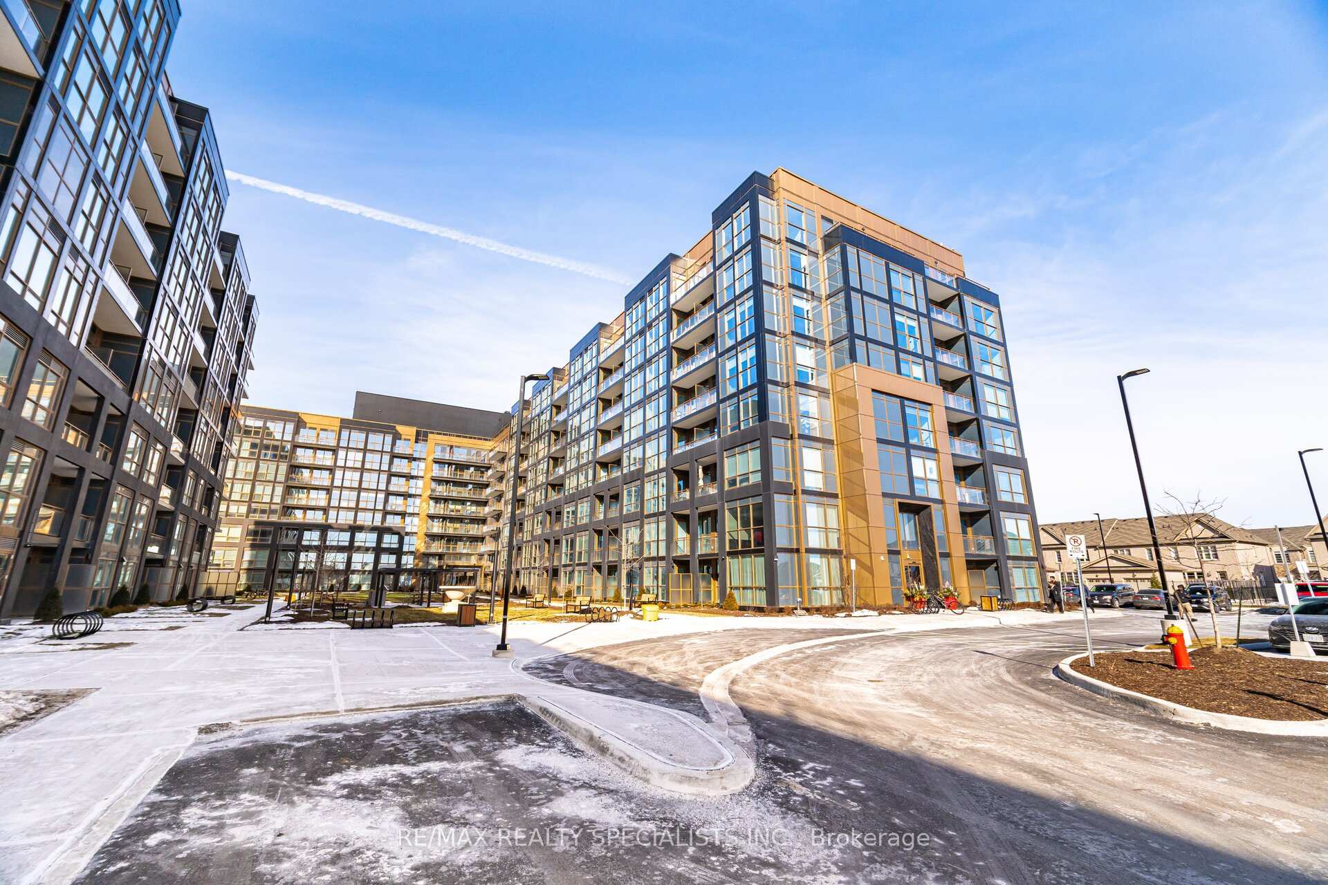 403 - 2343 Khalsa Gate Oakville Ontario Canada Sale residential Shiv Sharma RE/MAX Realty Specialists Inc., Brokerage*