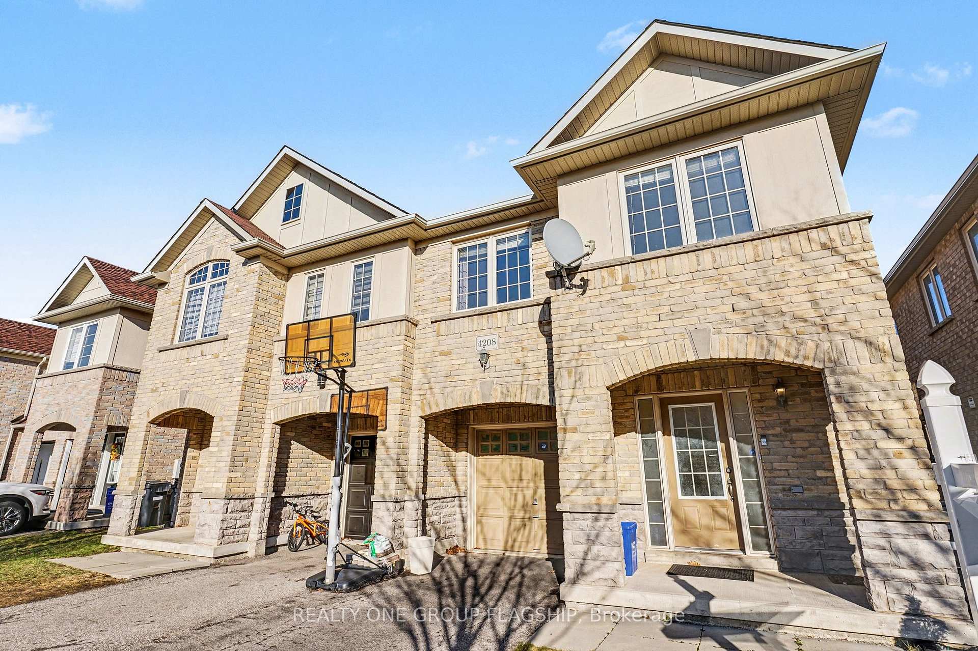 4208 Prudham Avenue Burlington Ontario Canada Rent residential Hazem Zienelabdeen Realty ONE Group Flagship