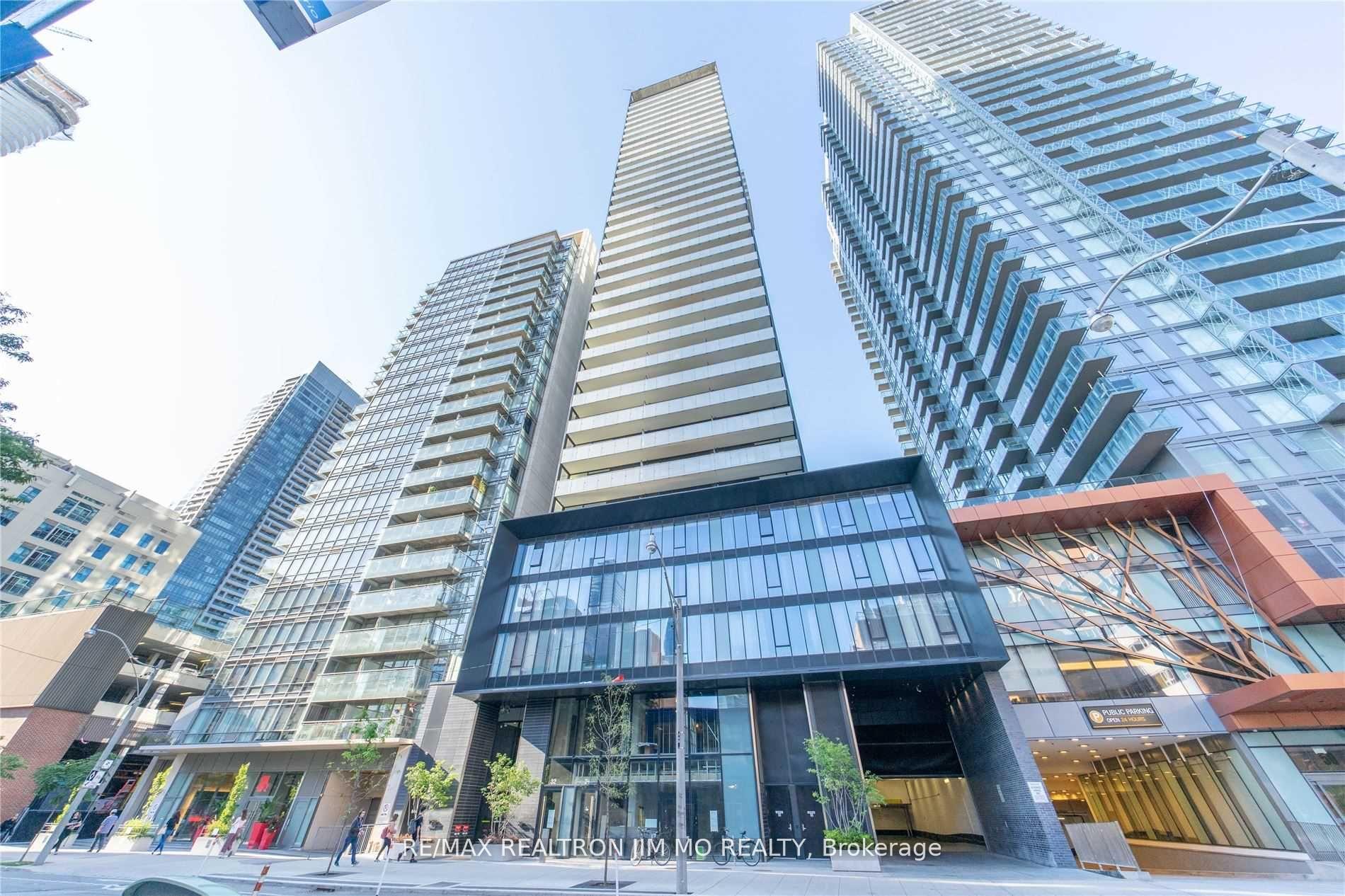 706 - 28 Wellesley Street E Toronto Ontario Canada Sale residential Vince Lee Right at Home Realty Mississauga