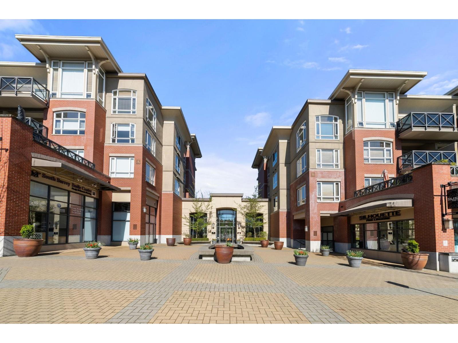 203 2970 KING GEORGE BOULEVARD Surrey British Columbia Canada Sale residential Rimpy Bal HomeLife Benchmark Realty Corp.