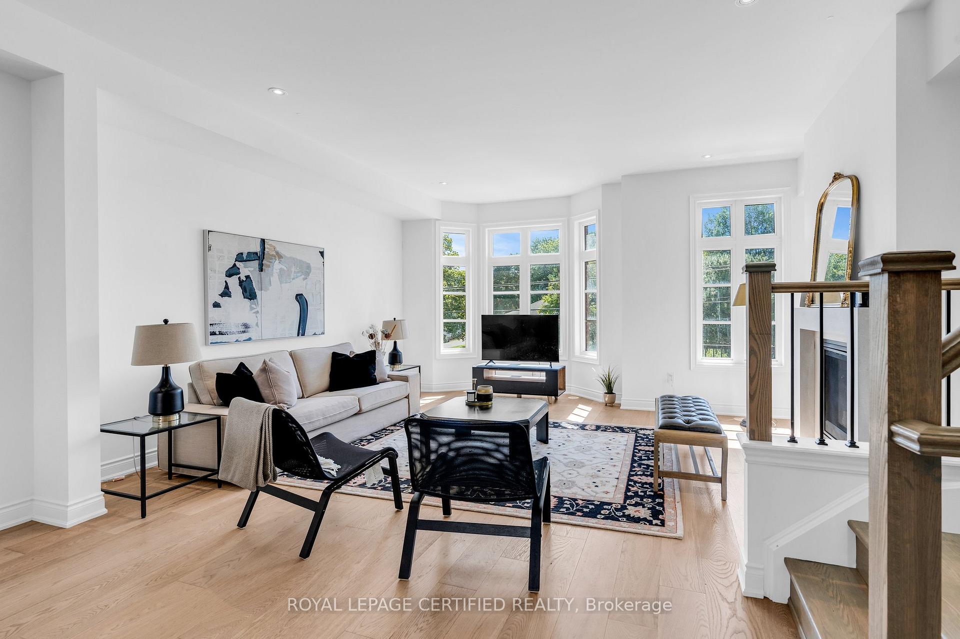 10 - 74A Thomas Street Mississauga Ontario Canada Rent residential Florina Craiu-Botan Royal Lepage Certified Realty, Brokerage*