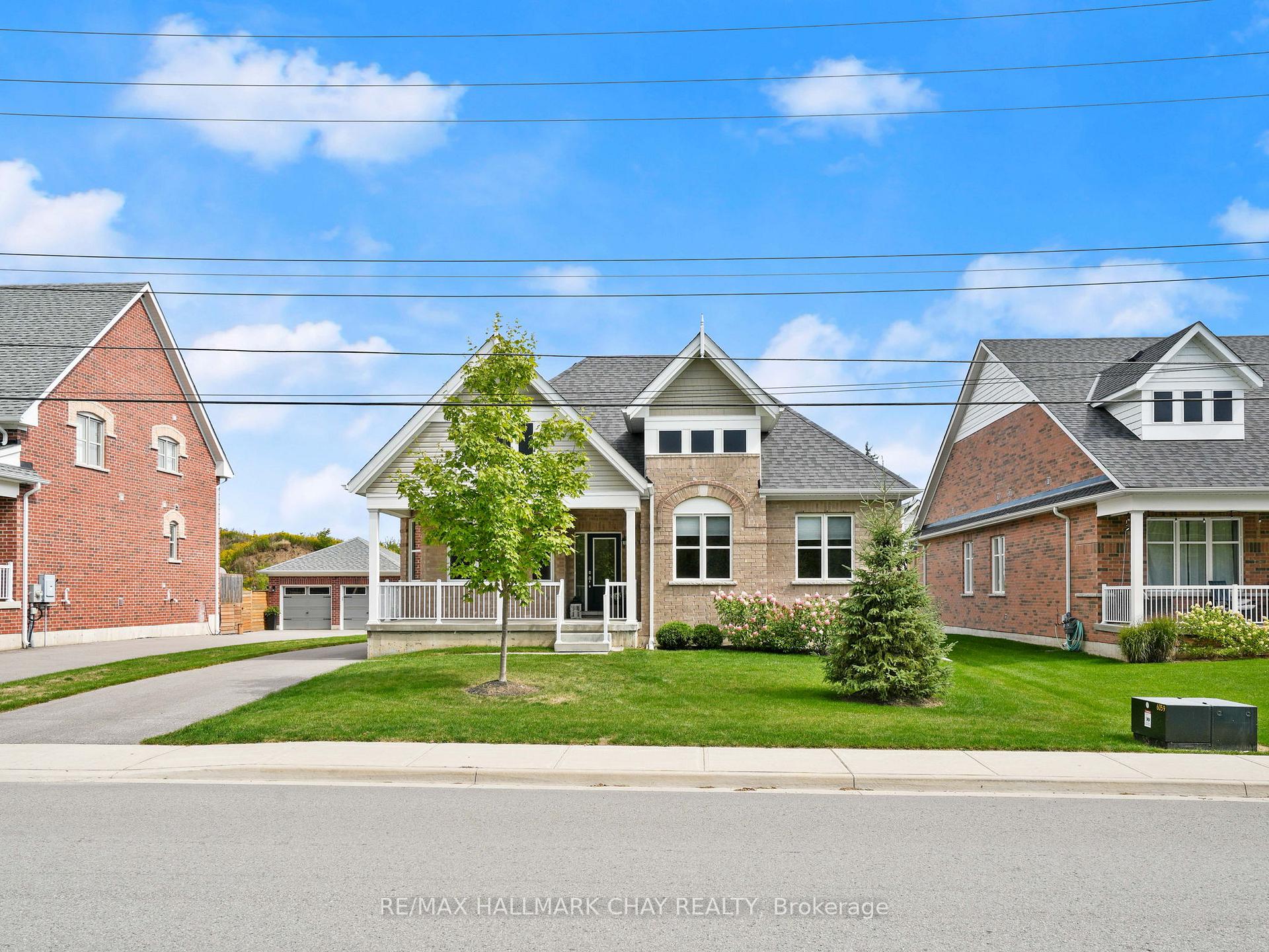 213 Mary Street Clearview Ontario Canada Sale residential Mark Leader RE/MAX Hallmark Chay Realty, Brokerage