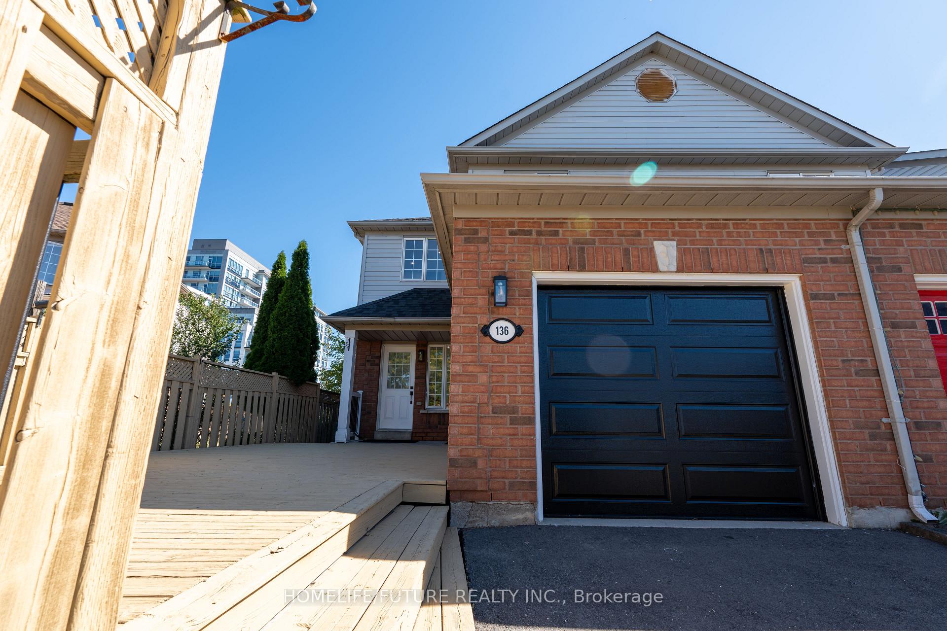 136 Manley Lane Milton Ontario Canada Sale residential Krish Sivapatham HomeLife/Future Realty Inc., Brokerage*