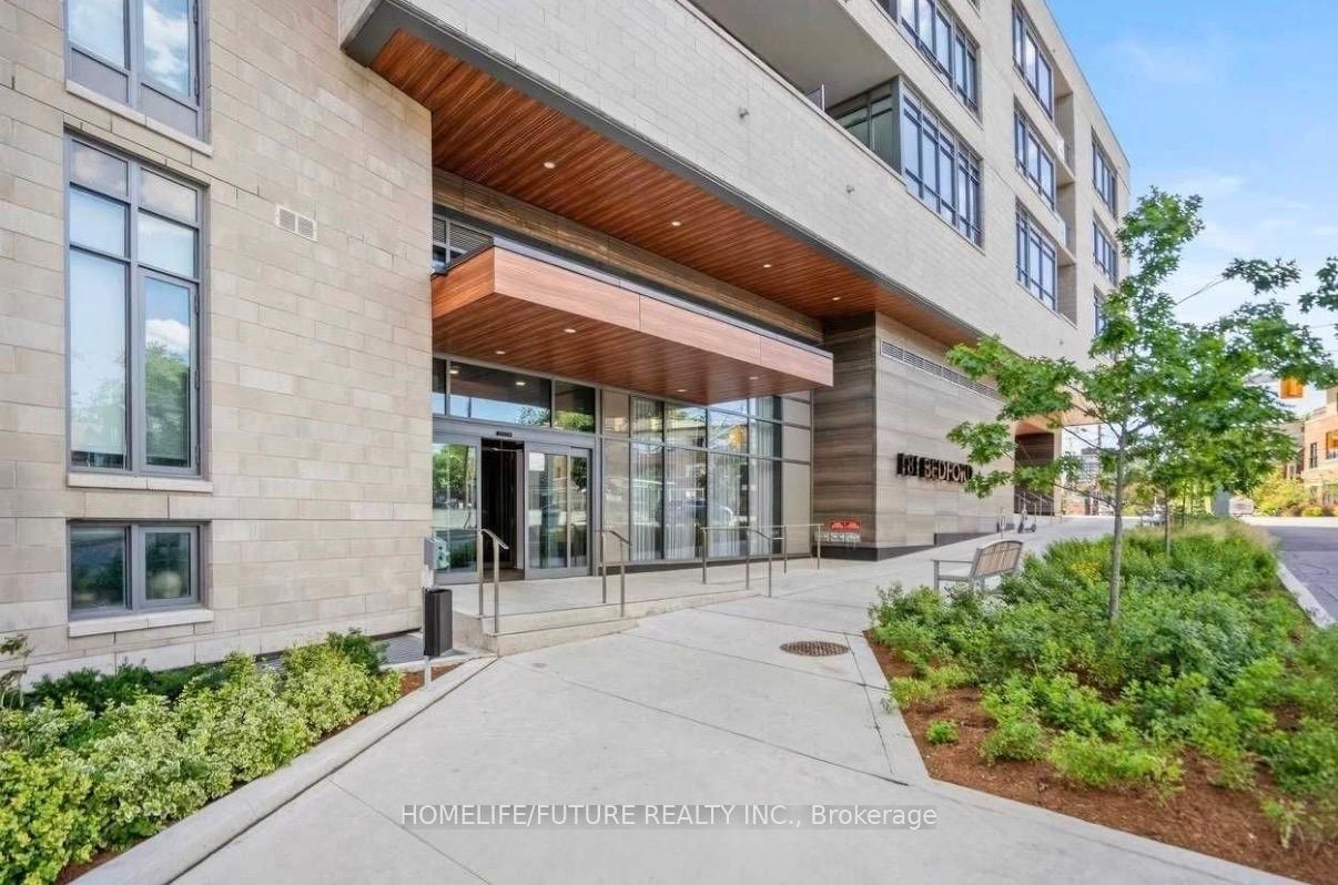 1708 - 181 Bedford Road Toronto Ontario Canada Sale residential Krish Sivapatham HomeLife/Future Realty Inc., Brokerage*