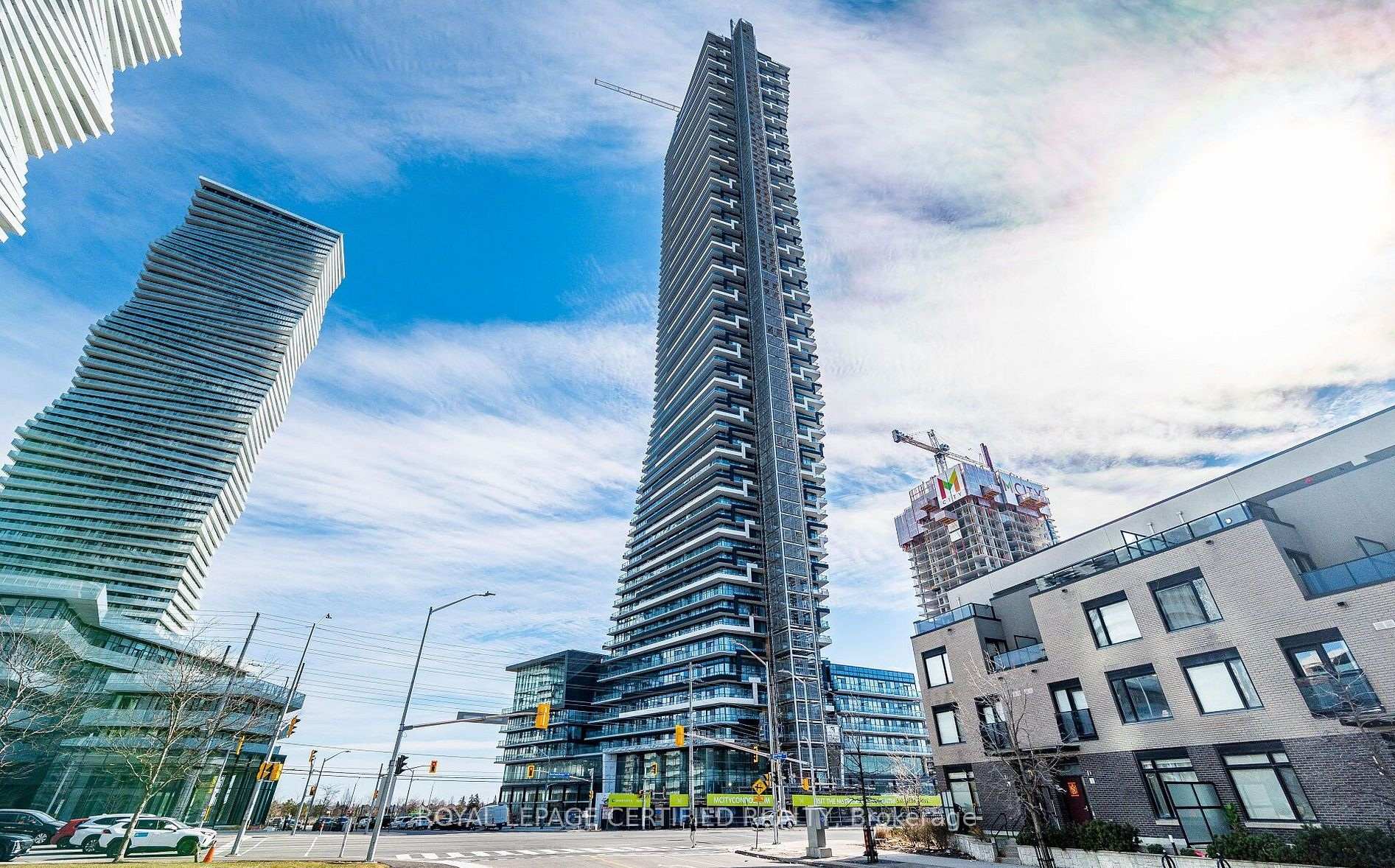 3411 - 448 Burmhamthorpe Road Mississauga Ontario Canada Rent residential Florina Craiu-Botan Royal Lepage Certified Realty, Brokerage*