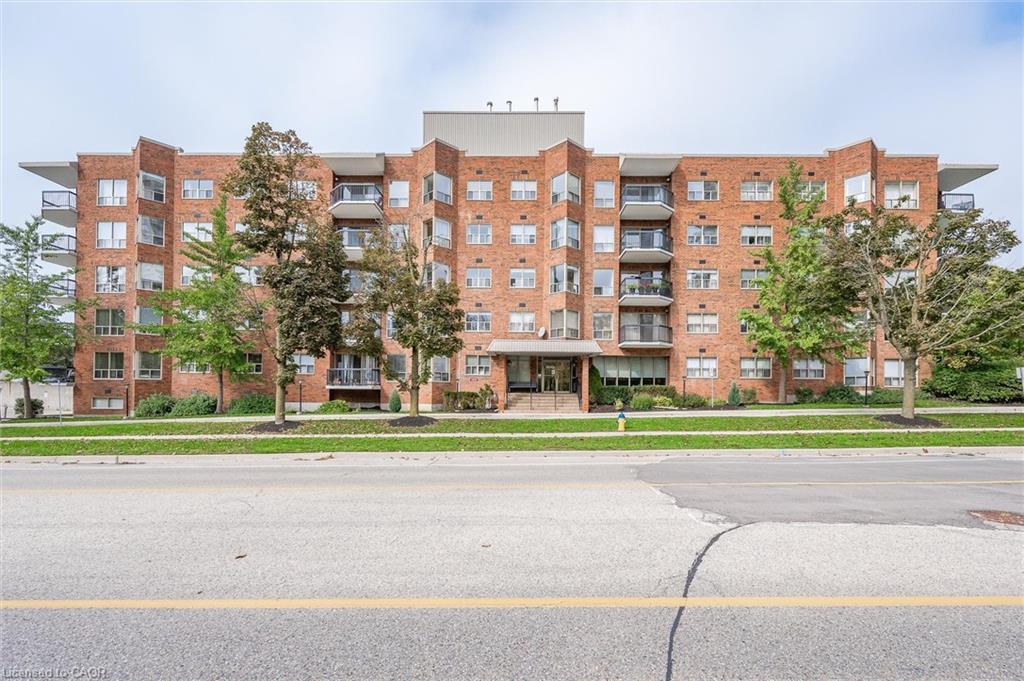 504 - 300 Keats Way Waterloo Ontario Canada Sale residential Dave Maund RE/MAX Solid Gold Realty (II) Ltd., Brokerage*