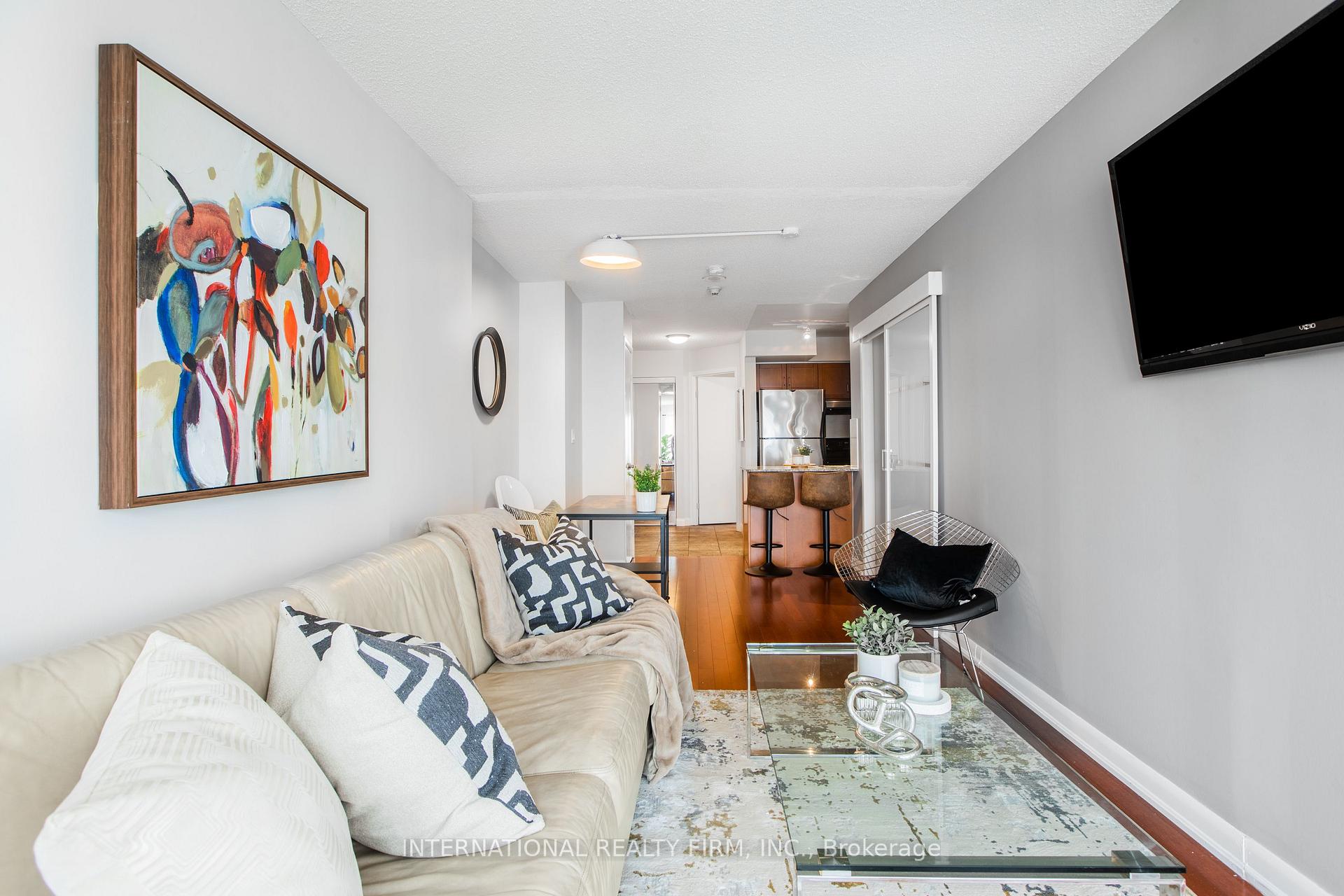 3303 - 210 Victoria Street Toronto Ontario Canada Rent residential David LeMesurier International Realty Firm Inc.