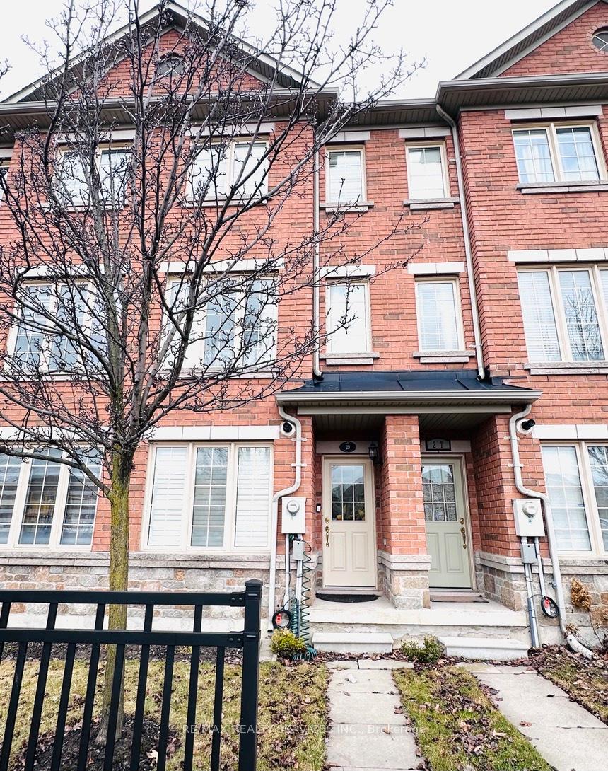 29 Peach Drive Brampton Ontario Canada Rent residential Gary Bhinder RE/MAX Realty Services Inc., Brokerage*