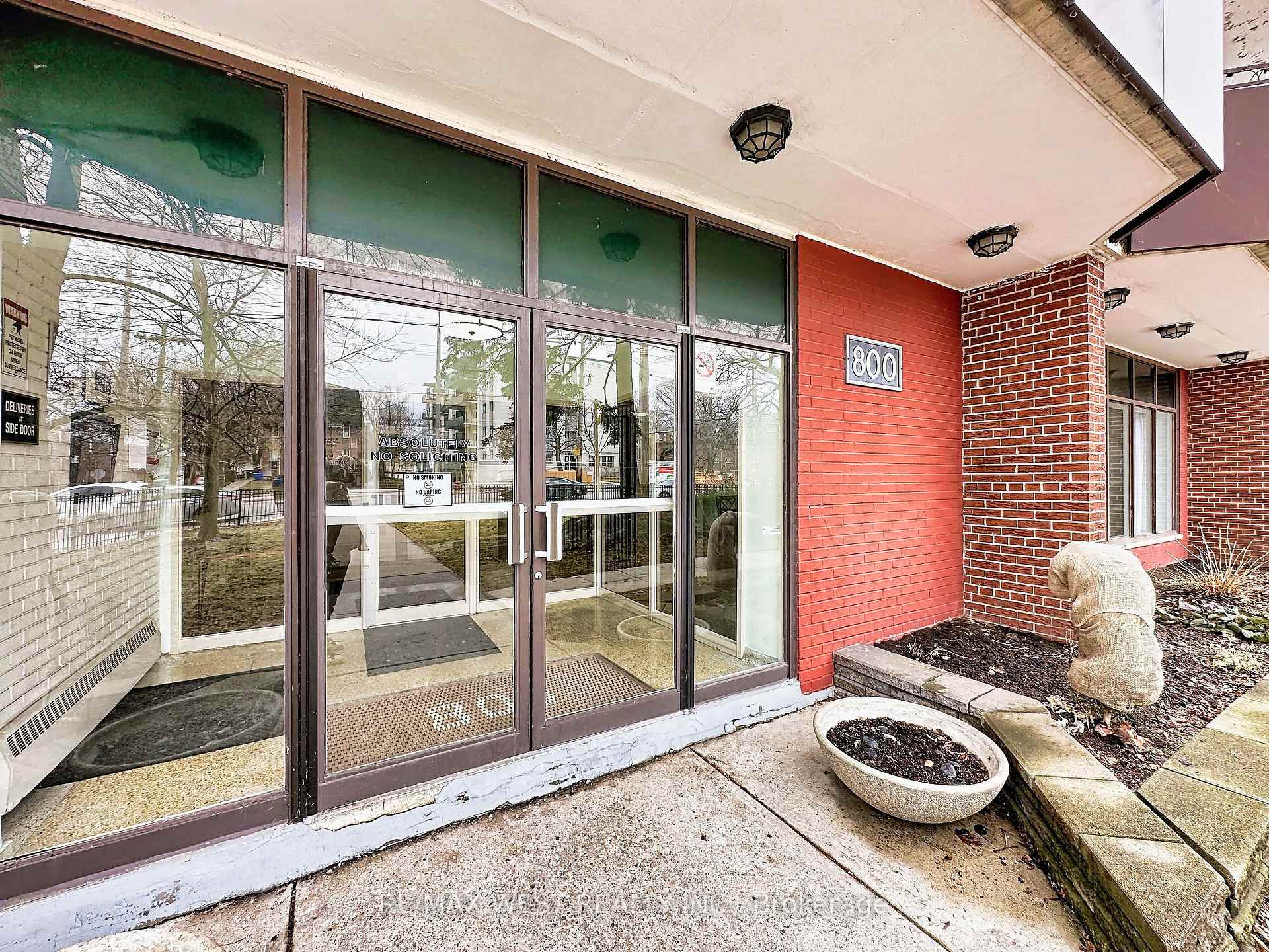 206 - 800 Kennedy Road Toronto Ontario Canada Sale residential Honey Choi | Toronto Real Estate Agent RE/MAX West Realty Inc., Brokerage *