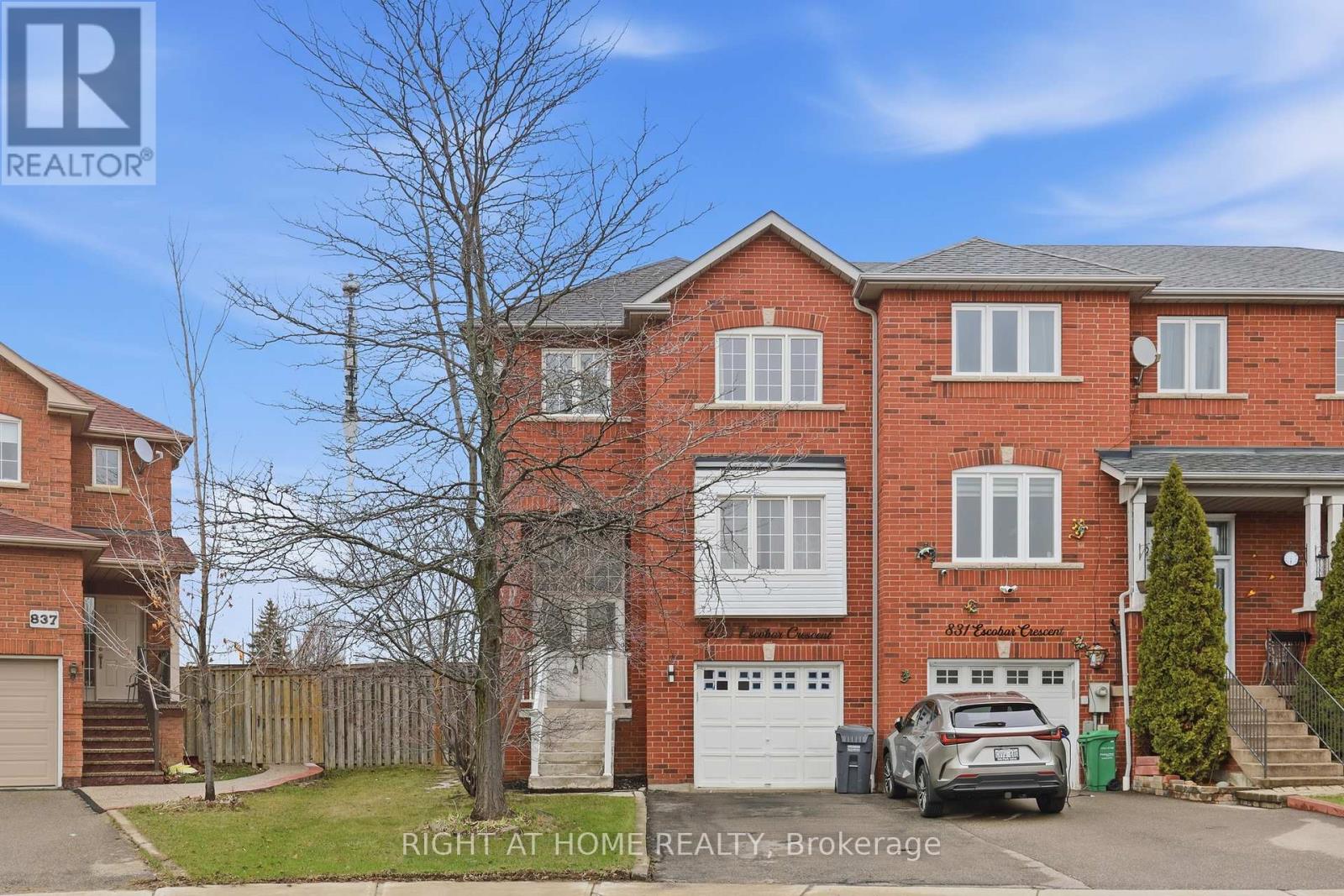 833 Escobar Crescent Mississauga Ontario Canada Rent residential Anatoliy Rependa Right at Home Realty, Brokerage*