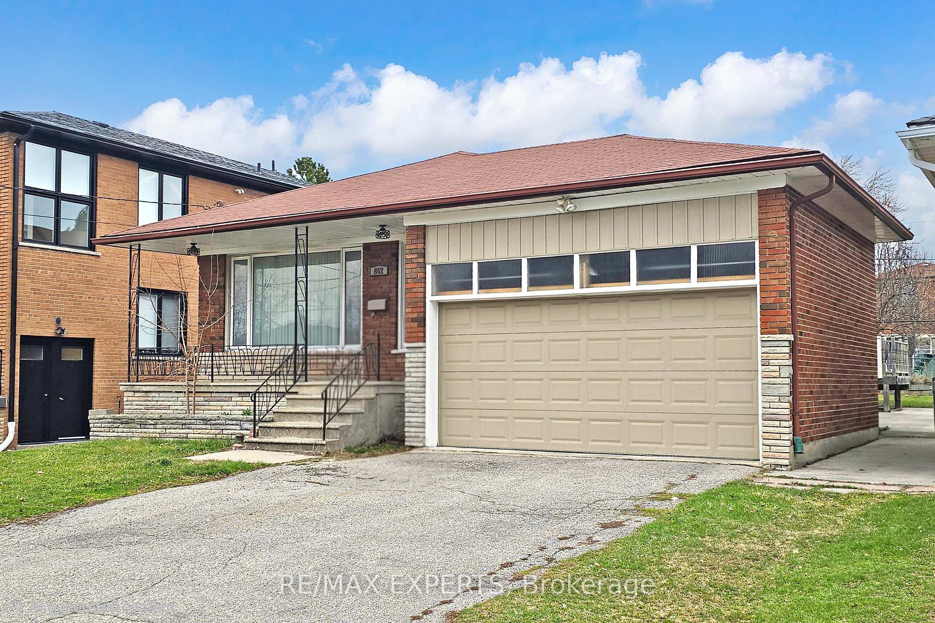 862 Glencairn Avenue Toronto Ontario Canada Rent residential NIHAD HAZBOUN Re/Max Experts, Brokerage*