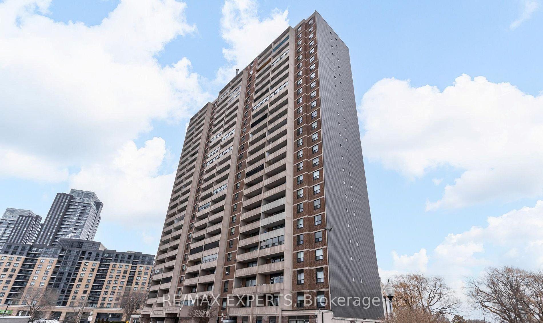2304 - 3390 Weston Road Toronto Ontario Canada Sale residential SUZETTE THOMPSON Re/Max Experts, Brokerage*