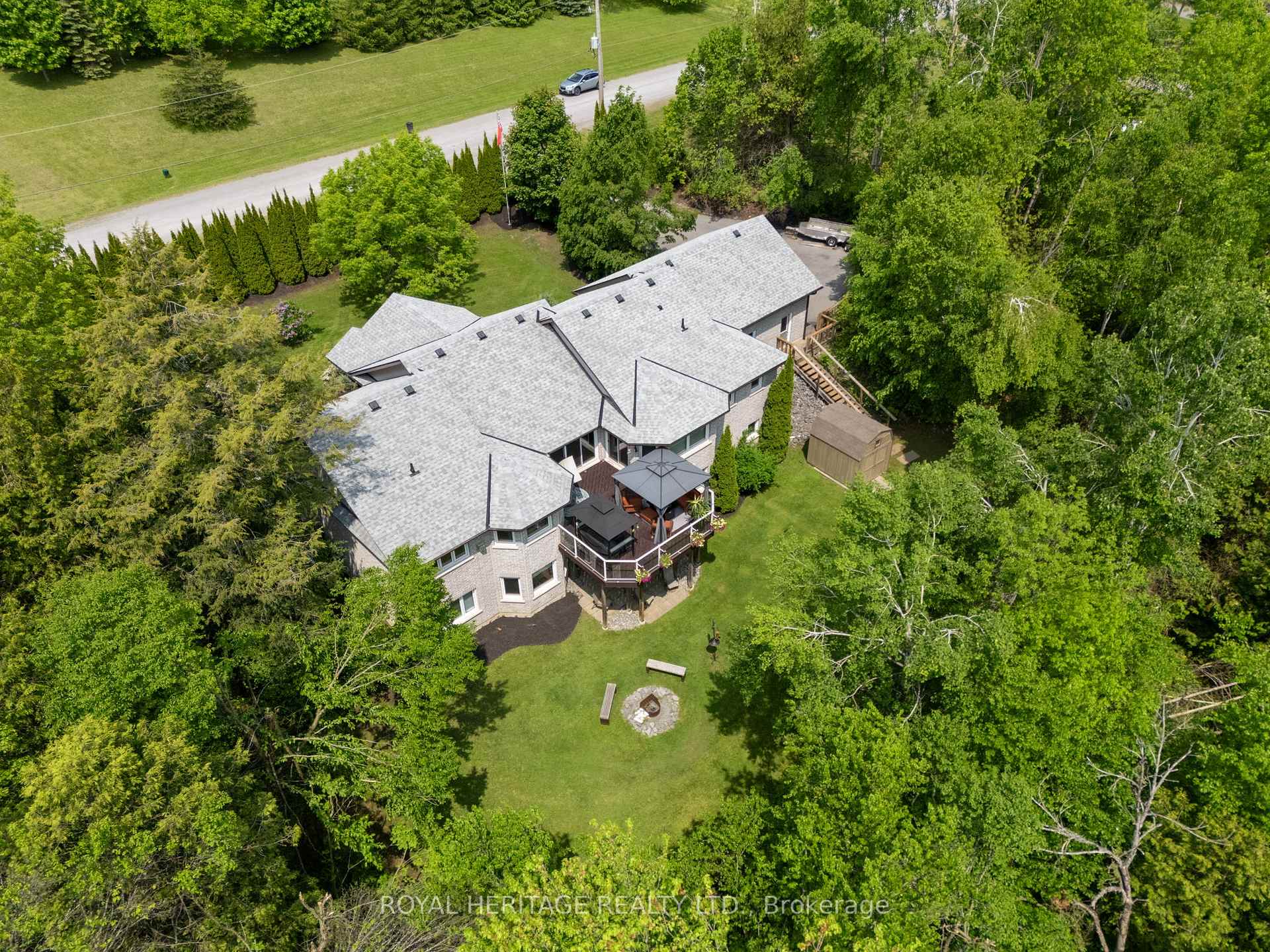 141 Shanagarry Drive Selwyn Ontario Canada Sale residential Maurice and Eleanor King ROYAL HERITAGE REALTY LTD., BROKERAGE