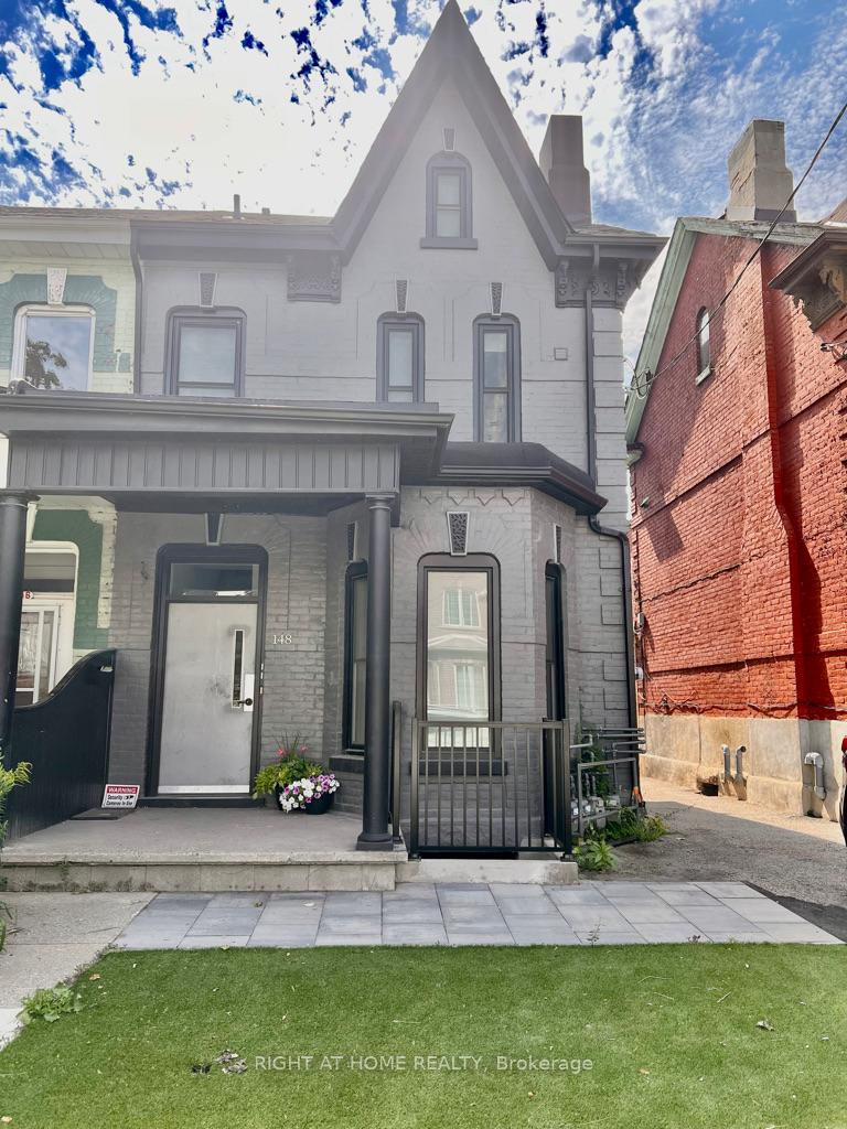 Lower - 148 Dovercourt Road Toronto Ontario Canada Rent residential Panos Peppas Right at Home Realty, Brokerage*