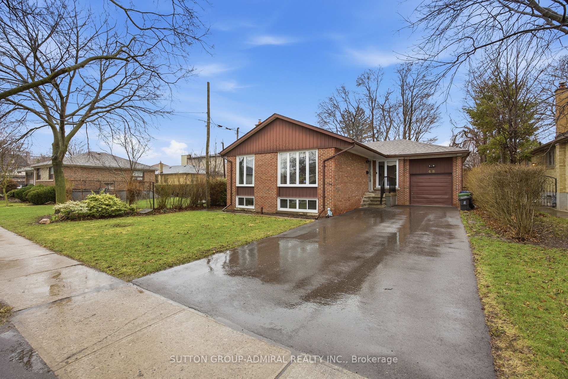 48 Goddard Street Toronto Ontario Canada Sale residential Ji Young (Jenny) Kim-Yoo Sutton Group-Admiral Realty Inc., Brokerage *