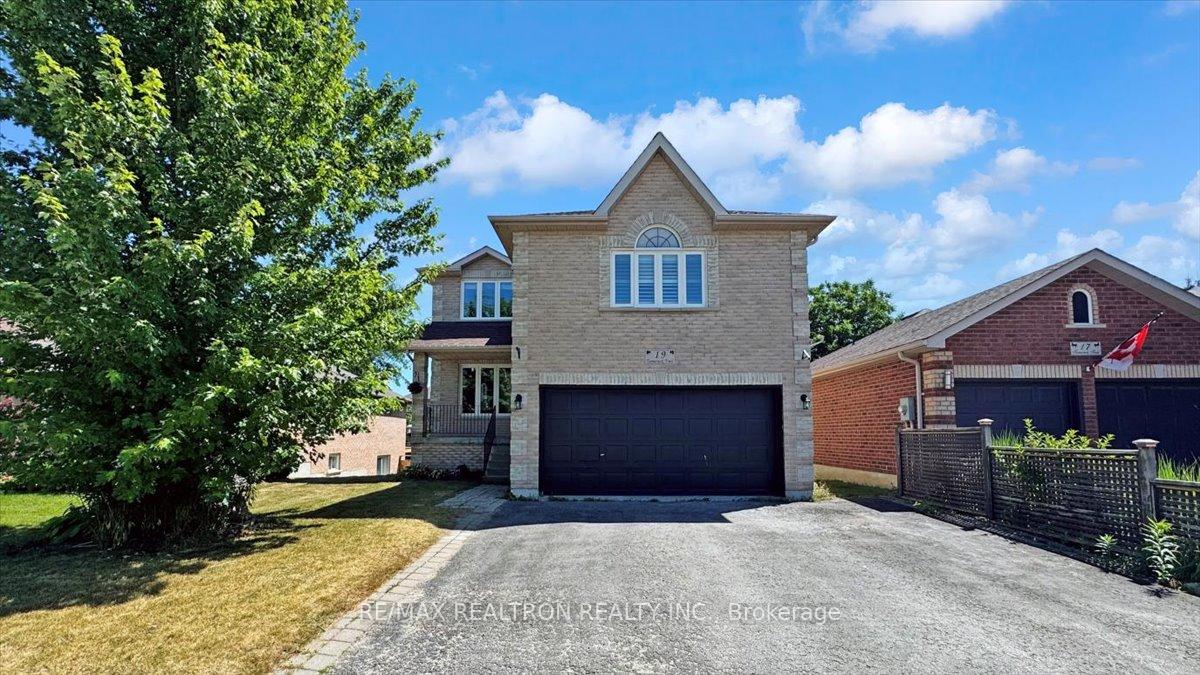 19 Tamarack Trail Barrie Ontario Canada Sale residential RON COMMODORE RE/MAX Realtron Realty, Inc. Brokerage*