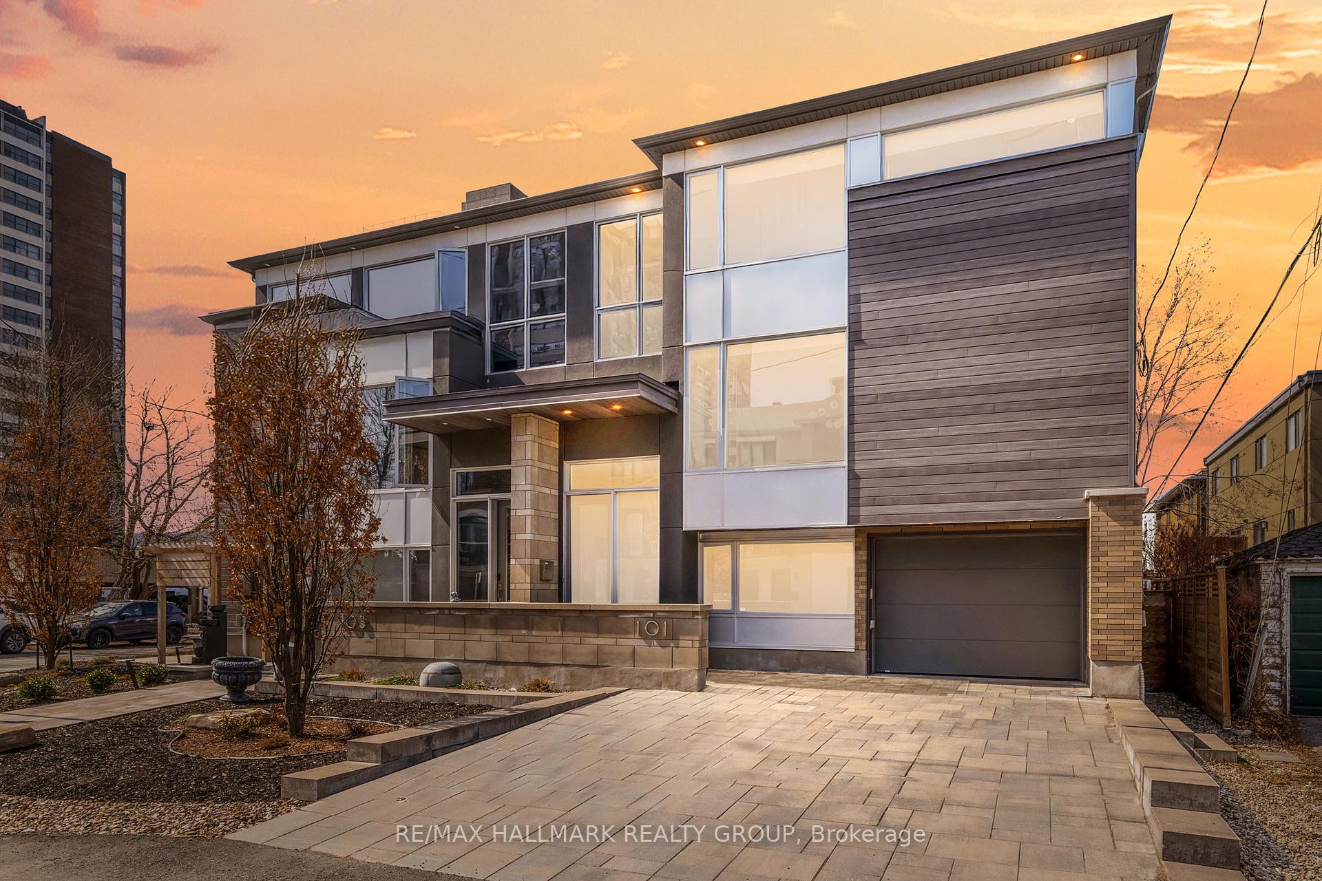101 Tay Street Ottawa Ontario Canada Sale residential Shane  O'Sullivan RE/MAX HALLMARK REALTY GROUP Brokerage *