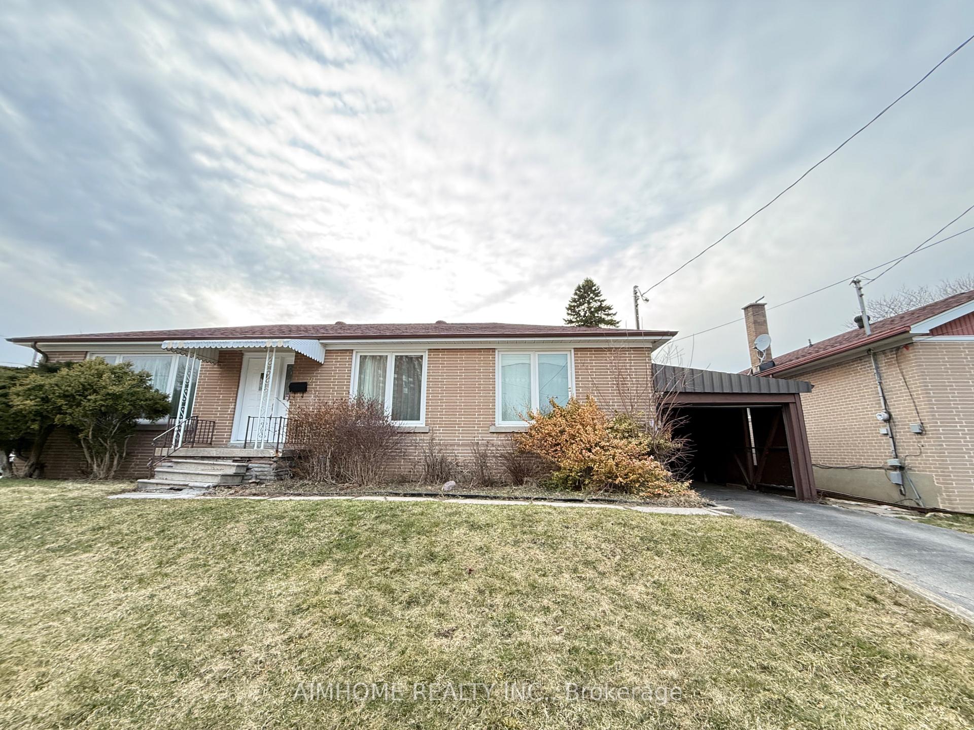 2 Khartoum Avenue Toronto Ontario Canada Rent residential Bob Bahreinian Re/Max Connect Realty, Brokerage*