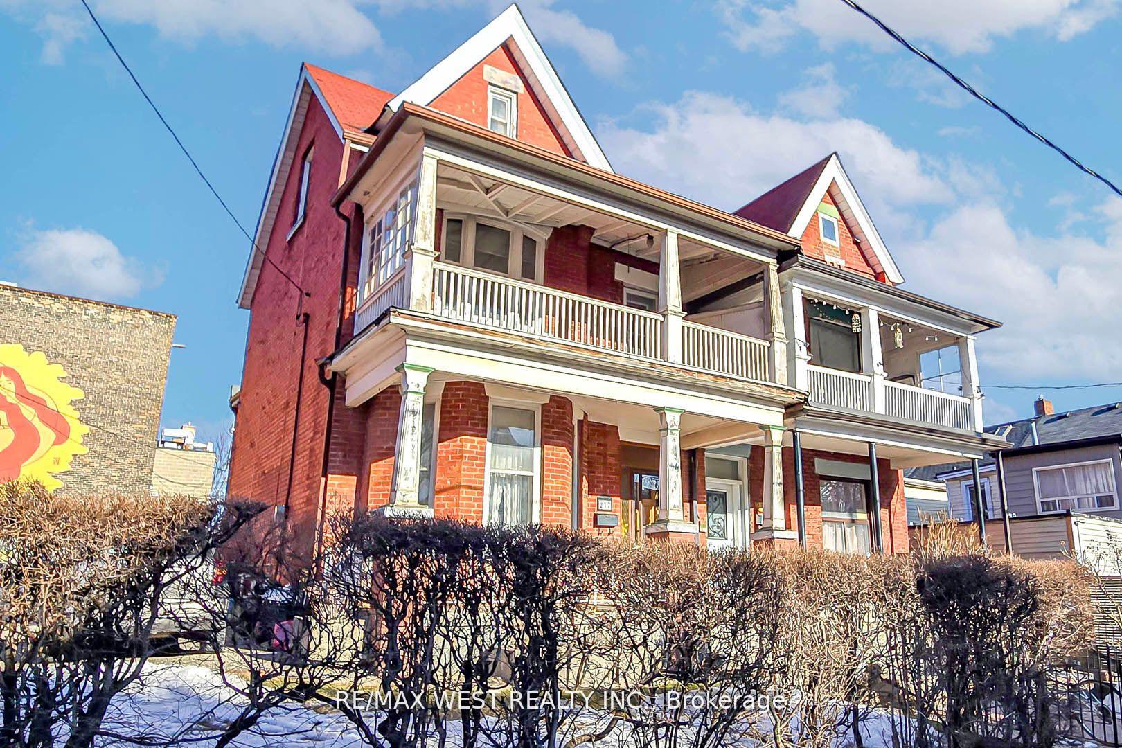 217 Gladstone Avenue Toronto Ontario Canada Sale residential Lee Dias RE/MAX West Realty Inc., Brokerage *