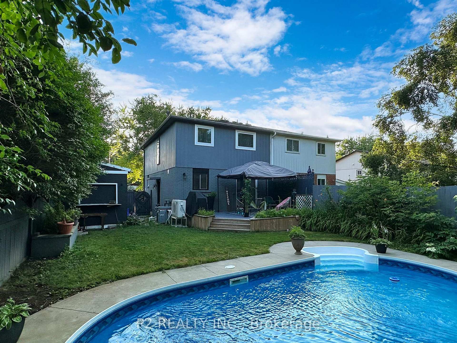 411 Rosedale Drive Whitby Ontario Canada Sale residential Sandy Gardner Royal LePage Frank Real Estate Brokerage*