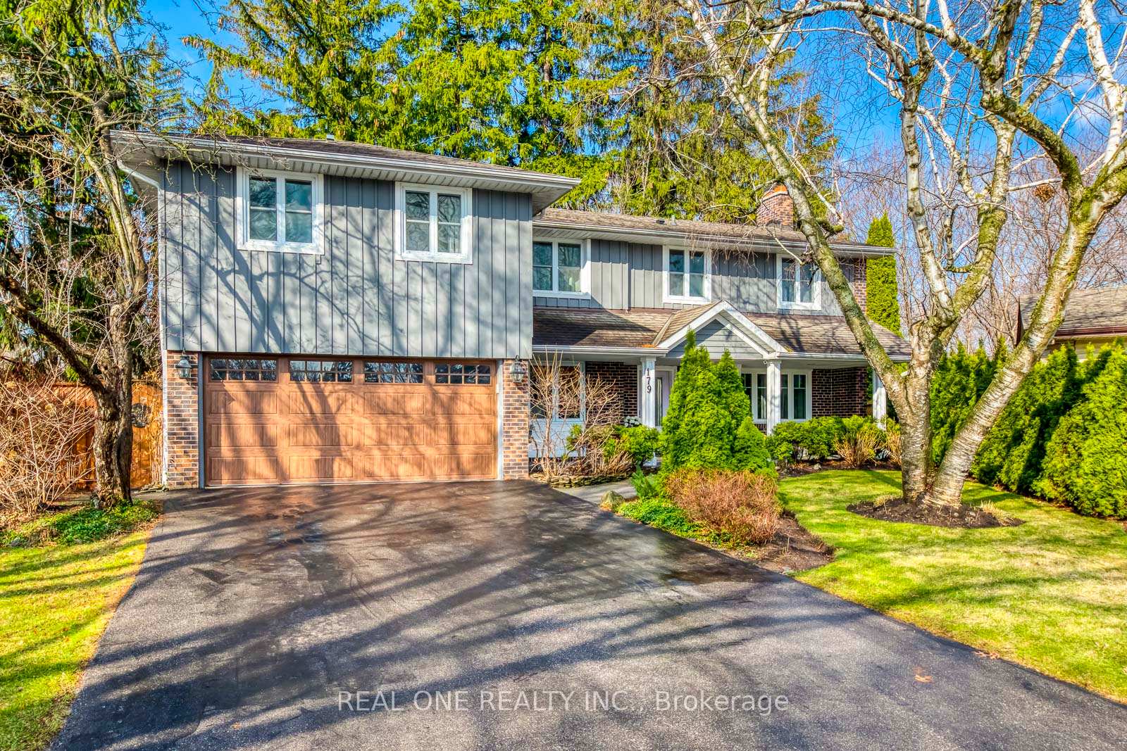 179 Shanley Terrace Oakville Ontario Canada Sale residential Adele McGovern RE/MAX West Realty Inc., Brokerage *