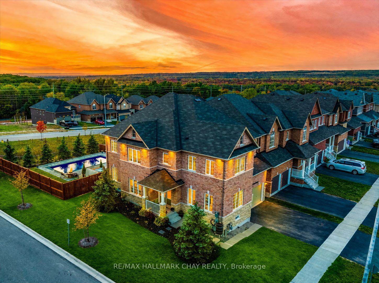 2 Cypress Point Street Barrie Ontario Canada Sale residential Dave Moore RE/MAX Hallmark Chay Realty, Brokerage*