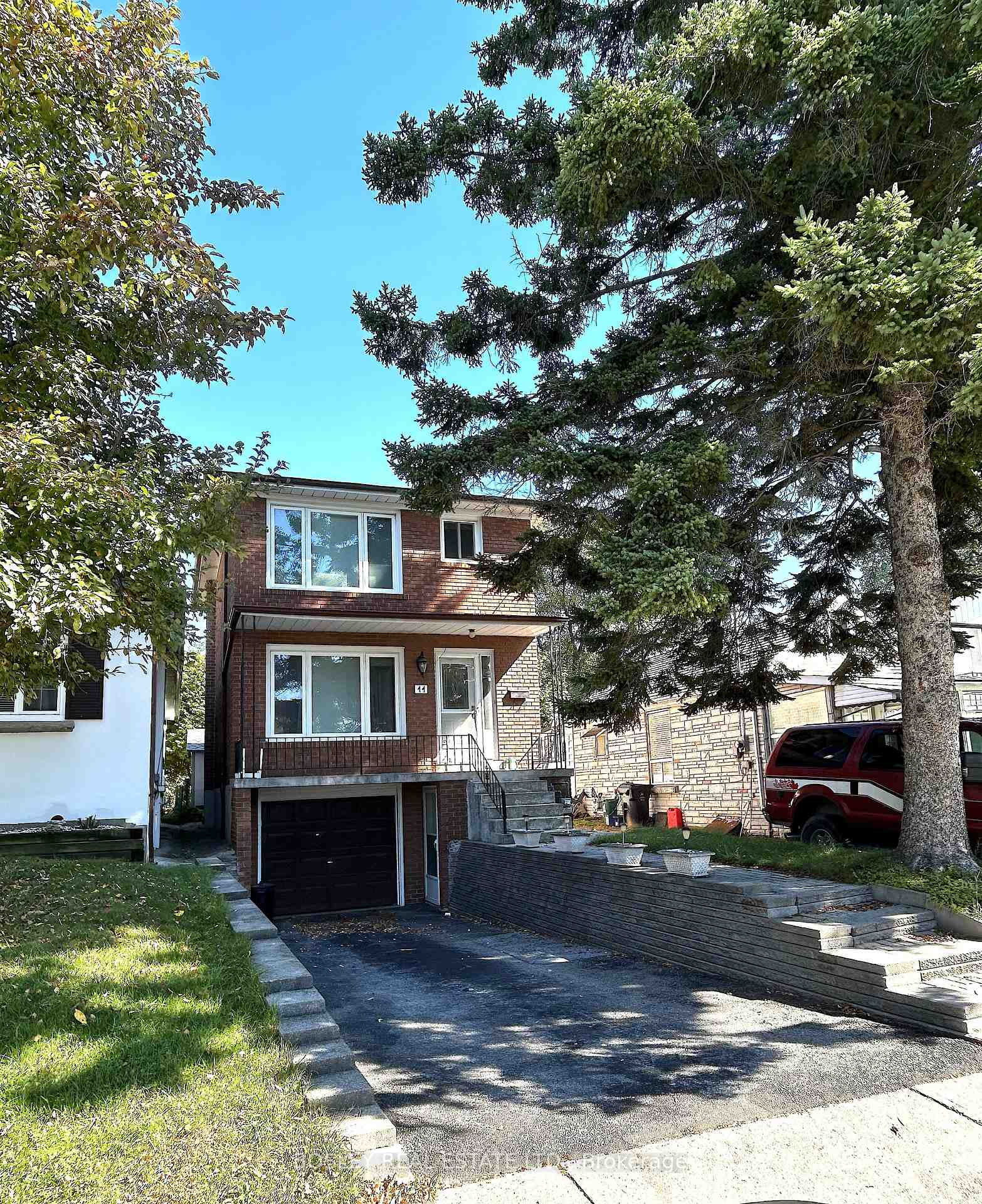 11 Forty First Street Toronto Ontario Canada Sold residential Susan Bodie Bosley Real Estate Ltd., Brokerage *
