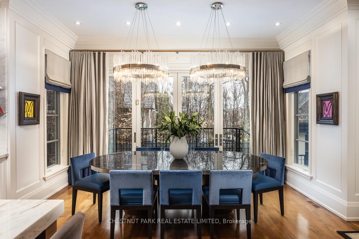 6 Bedroom Single Family Home/House's Image 10