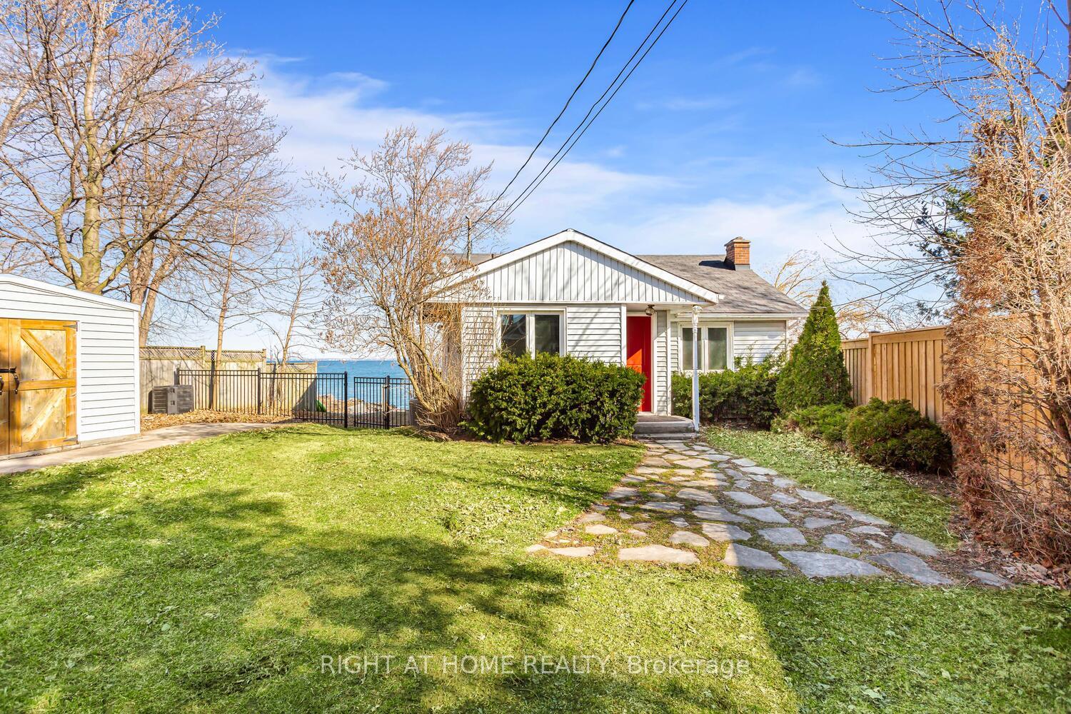 18 1/2 LAKESHORE Drive Hamilton Ontario Canada Rent residential Maaz Samdani Right at Home Realty, Brokerage*