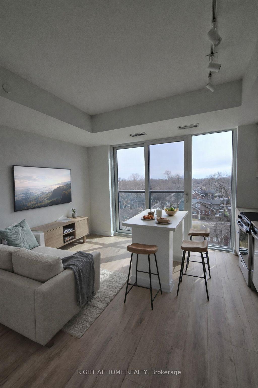 808 - 1660 Bloor Street W Toronto Ontario Canada Rent residential Panos Peppas Right at Home Realty, Brokerage*