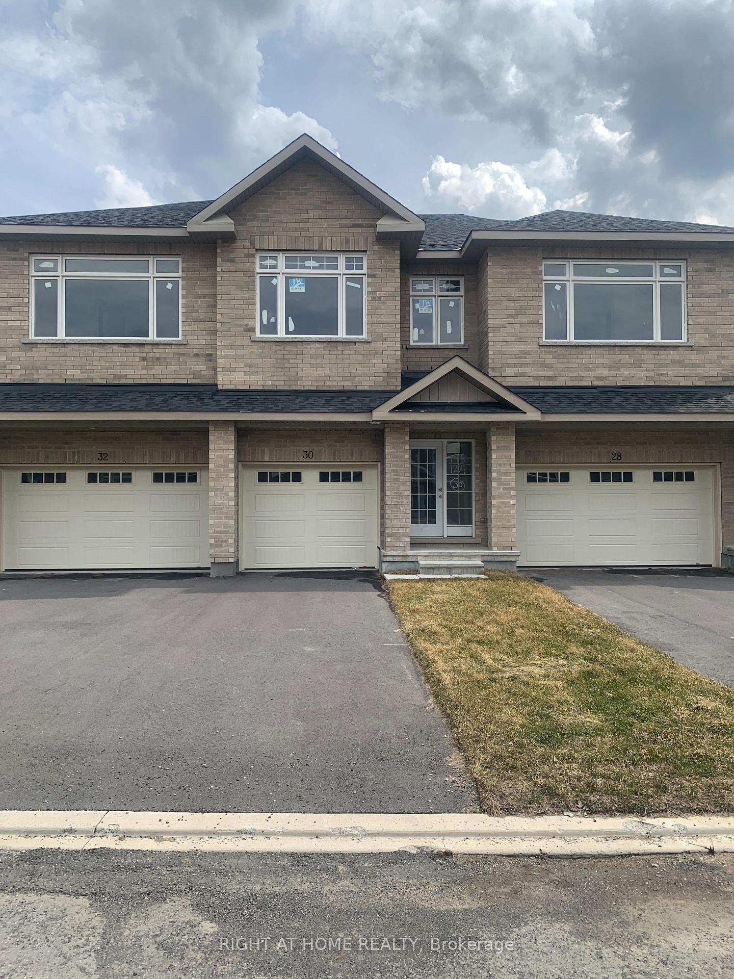 30 Wylie Way Carleton Place Ontario Canada Sale residential Xidong Fu Right at Home Realty, Brokerage*
