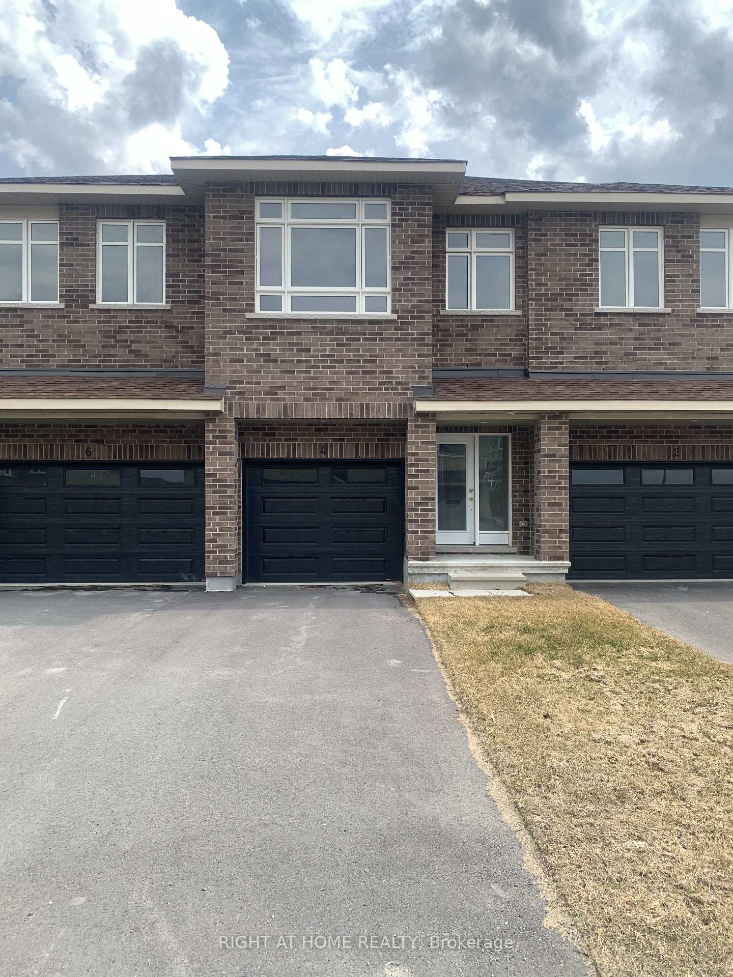 4 Wylie Way Carleton Place Ontario Canada Sale residential Xidong Fu Right at Home Realty, Brokerage*