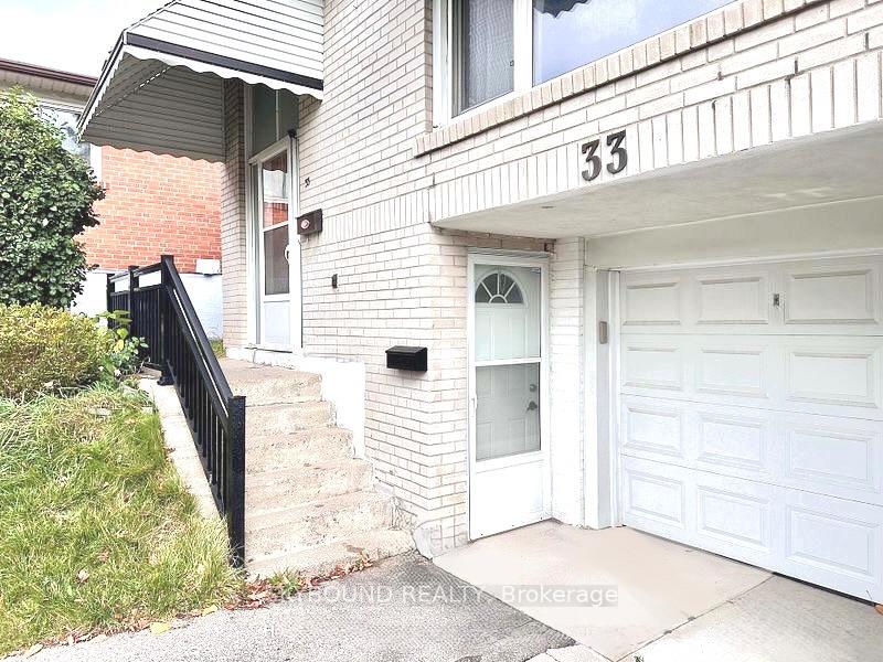 Room 1 - 33 Yatesbury Road Toronto Ontario Canada Rent residential John Chinembiri SKYBOUND REALTY, BROKERAGE*