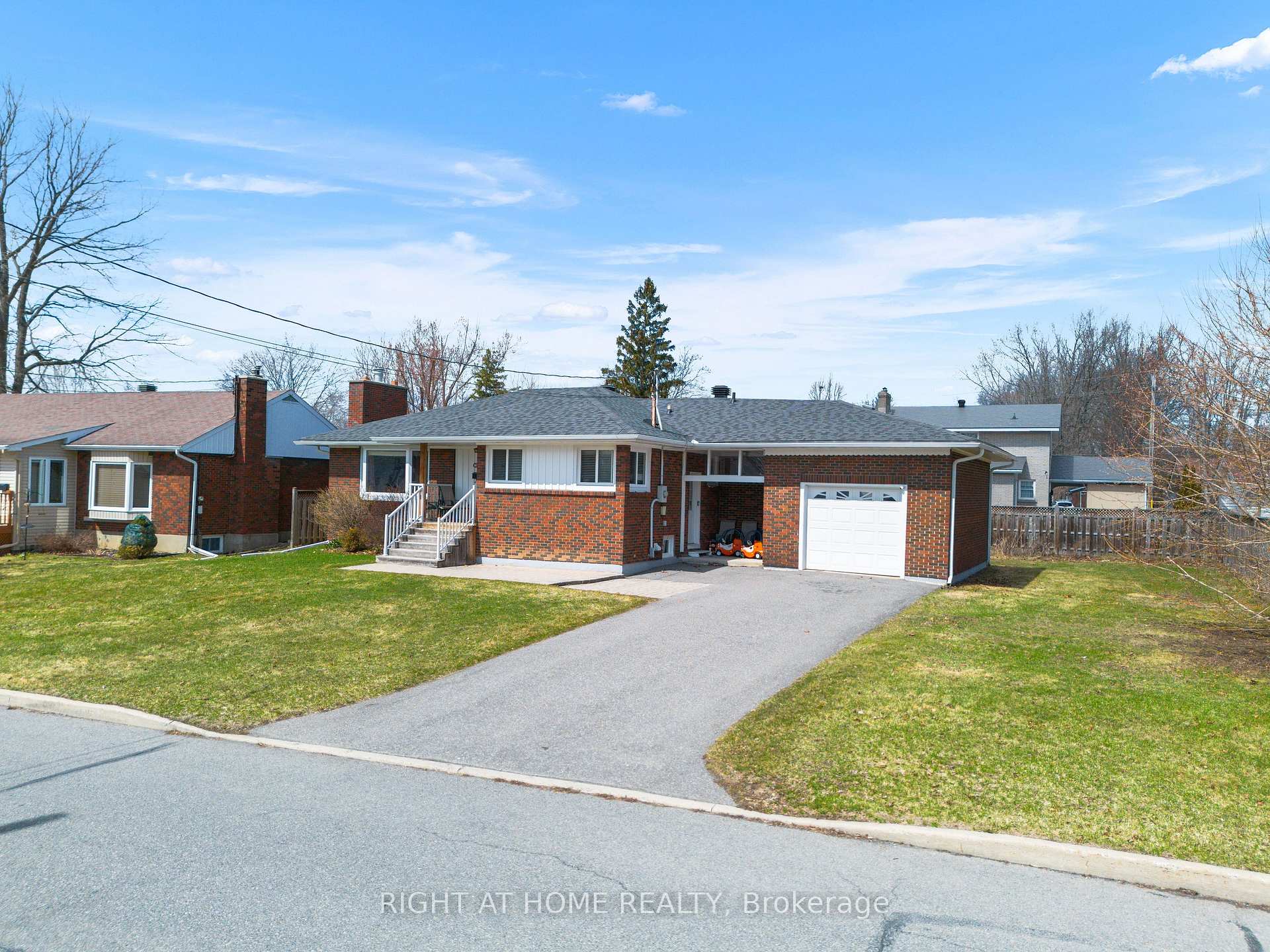 1307 PRINCESS Street Cornwall Ontario Canada Sale residential Linda Hummel Right at Home Realty, Brokerage*
