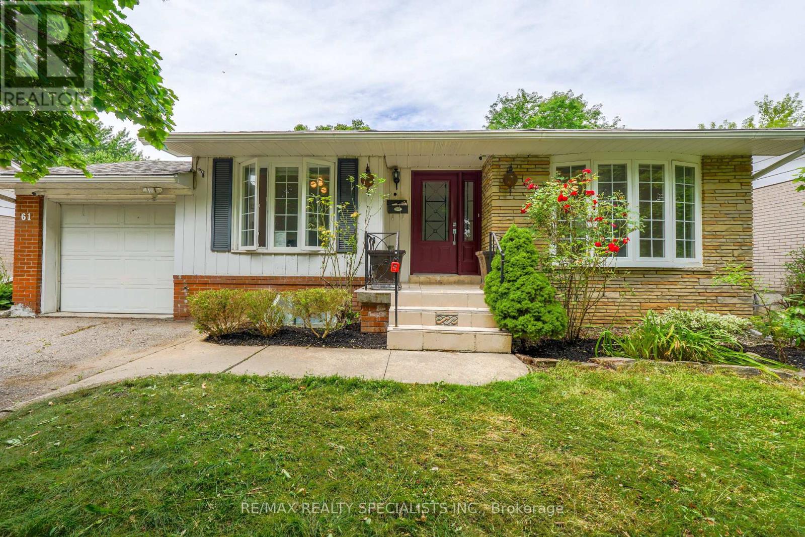 61 AMBLESIDE Drive Brampton Ontario Canada Rent residential   TRIMAXX REALTY LTD. Brokerage