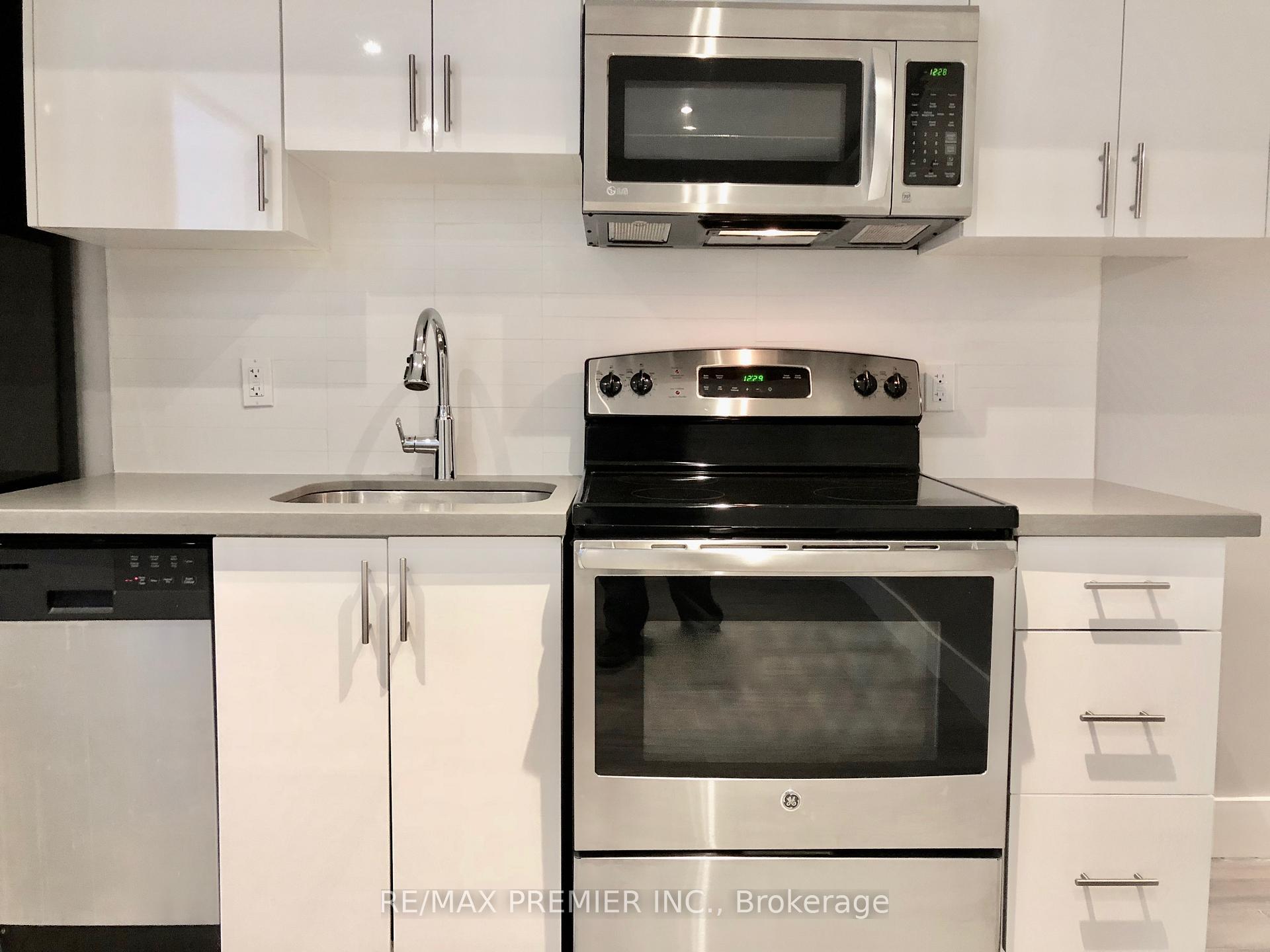 1 - 50 Pape Avenue Toronto Ontario Canada Rent residential   Bruce Murray - Real Estate Homeward, Brokerage