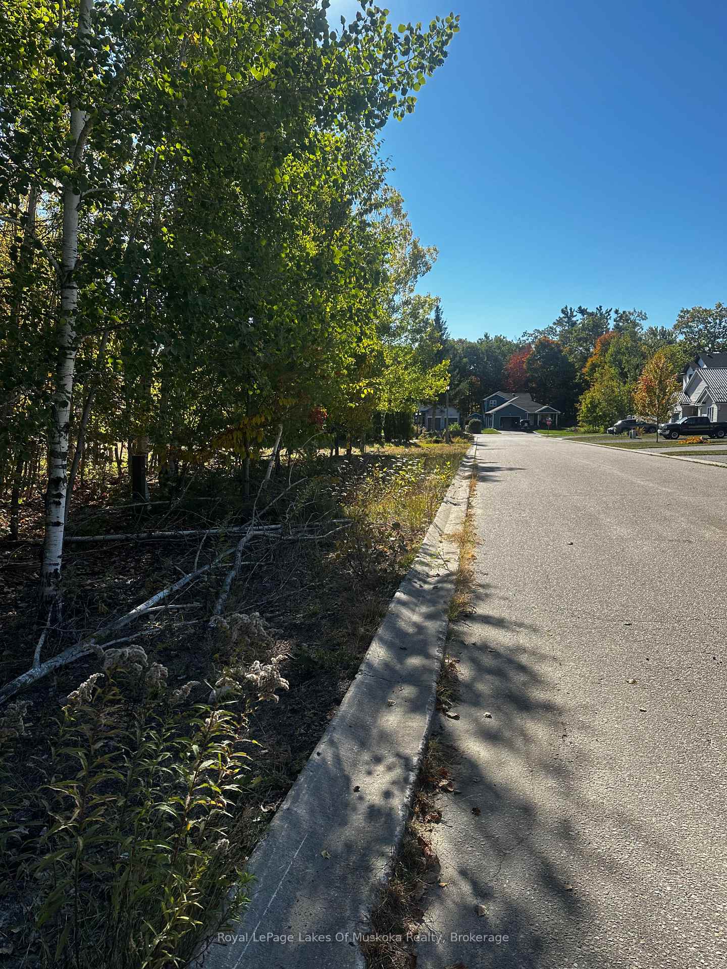 23 Freeland Drive Gravenhurst Ontario Canada Sale residential Hugh Nichols RE/MAX PROFESSIONALS NORTH, BROKERAGE*