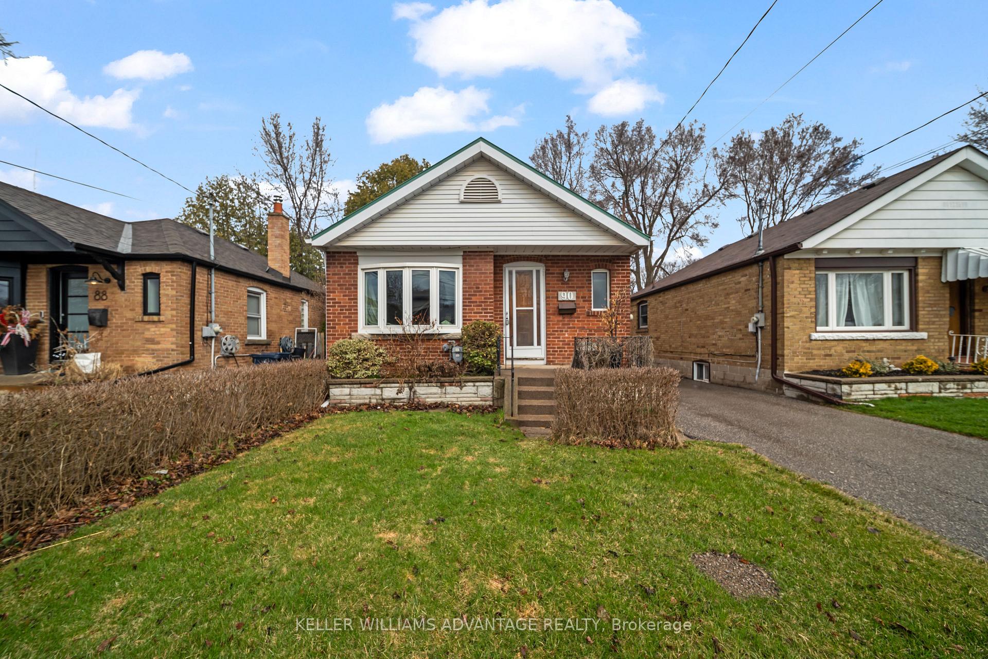 90 Hollis Avenue Toronto Ontario Canada Sale residential Heather Mackenzie Skybound Realty, Brokerage 