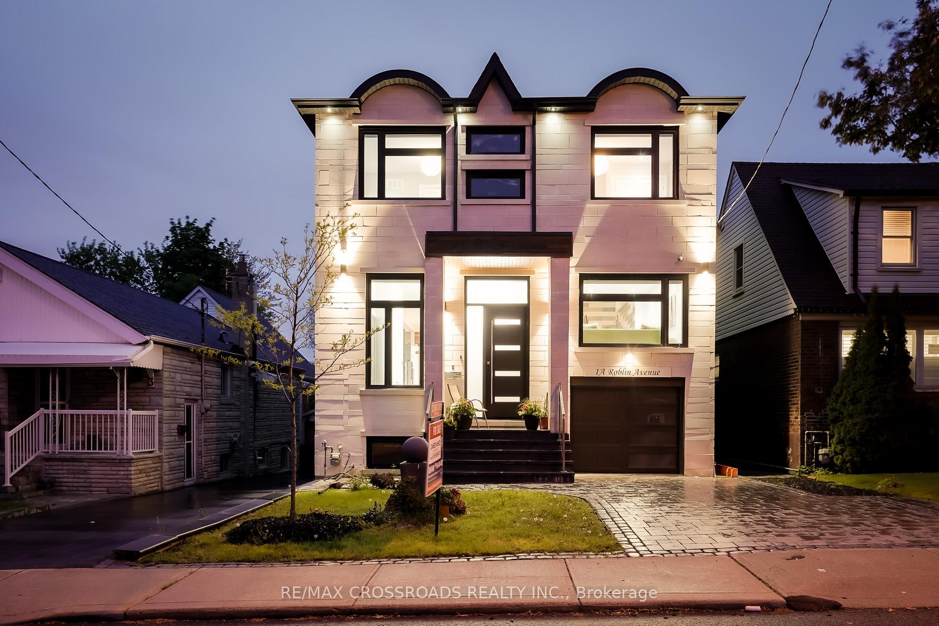1A Roblin Avenue Toronto Ontario Canada Sale residential Dee Peroff RE/MAX CROSSROADS REALTY INC, Brokerage*