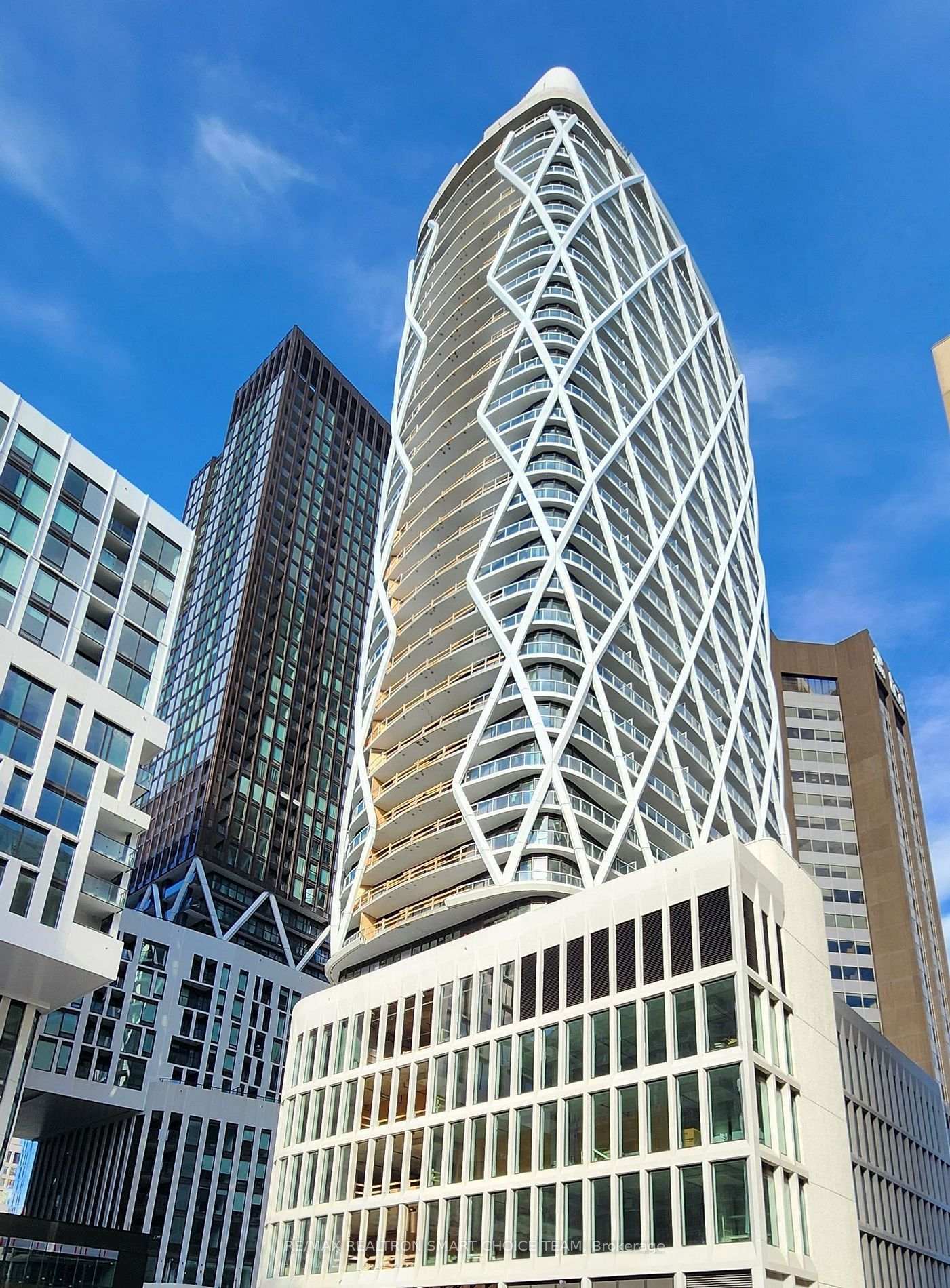 1816 - 230 Simcoe Street Toronto Ontario Canada Rent residential   BOYAL REALTY GROUP LTD. Brokerage*