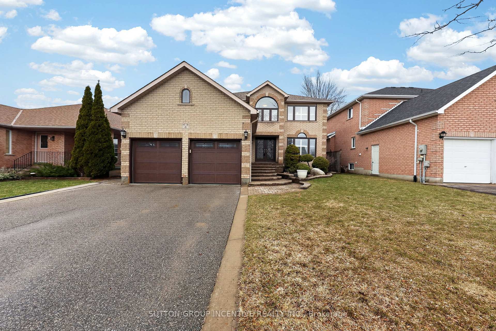 4 Chantal Street Barrie Ontario Canada Sale residential Kim Gosling Sutton Group Incentive Realty Inc.,Brokerage*
