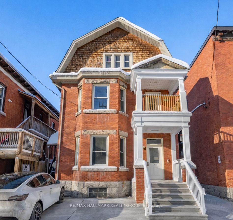 121 Osgoode Street Ottawa Ontario Canada Sale residential Devon Wadden RE/MAX HALLMARK REALTY GROUP