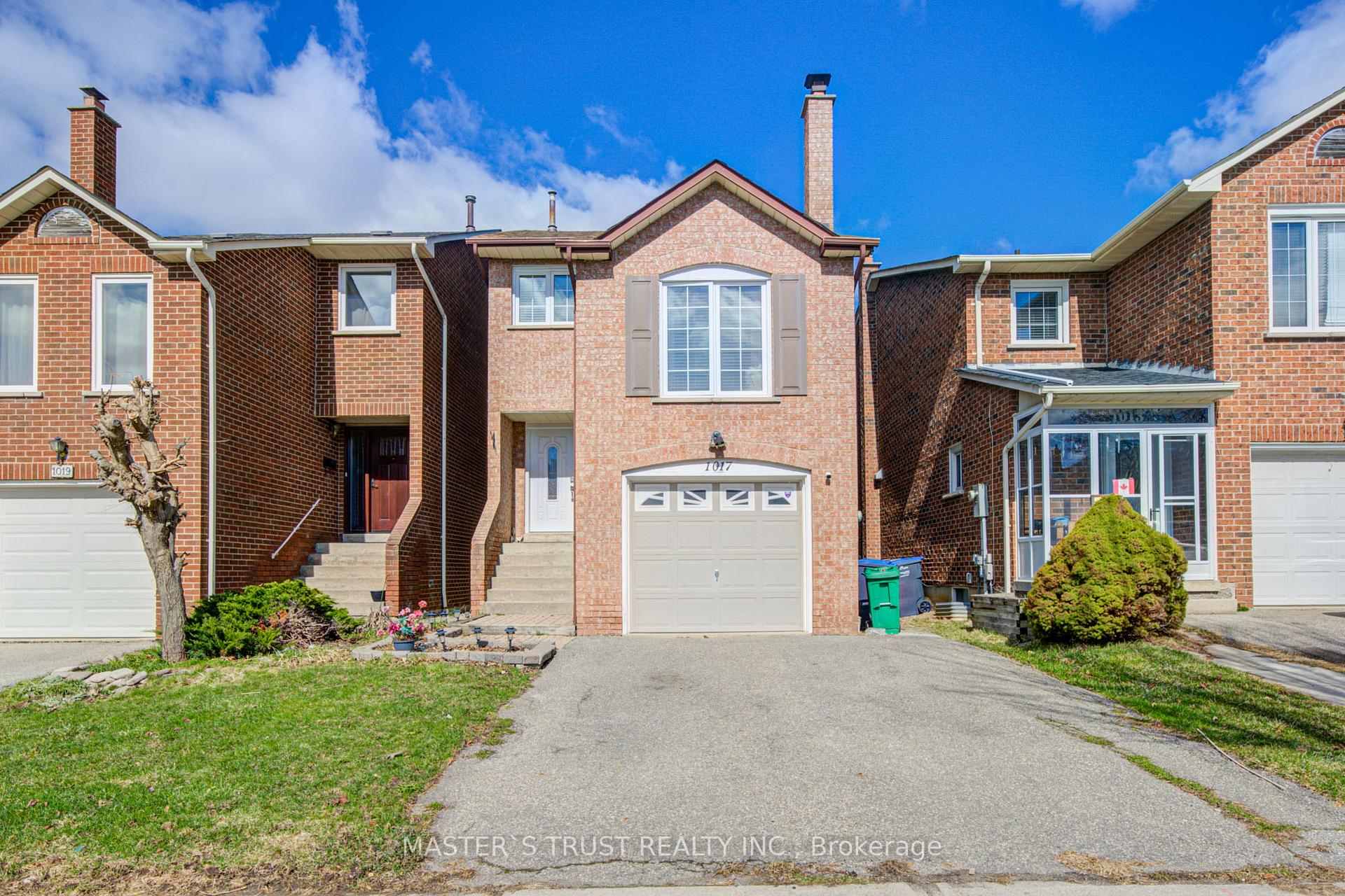 1017 Lucerne Crescent Mississauga Ontario Canada Sale residential Arshad (Archie) Ali RE/MAX Realty Specialists Inc., Brokerage *